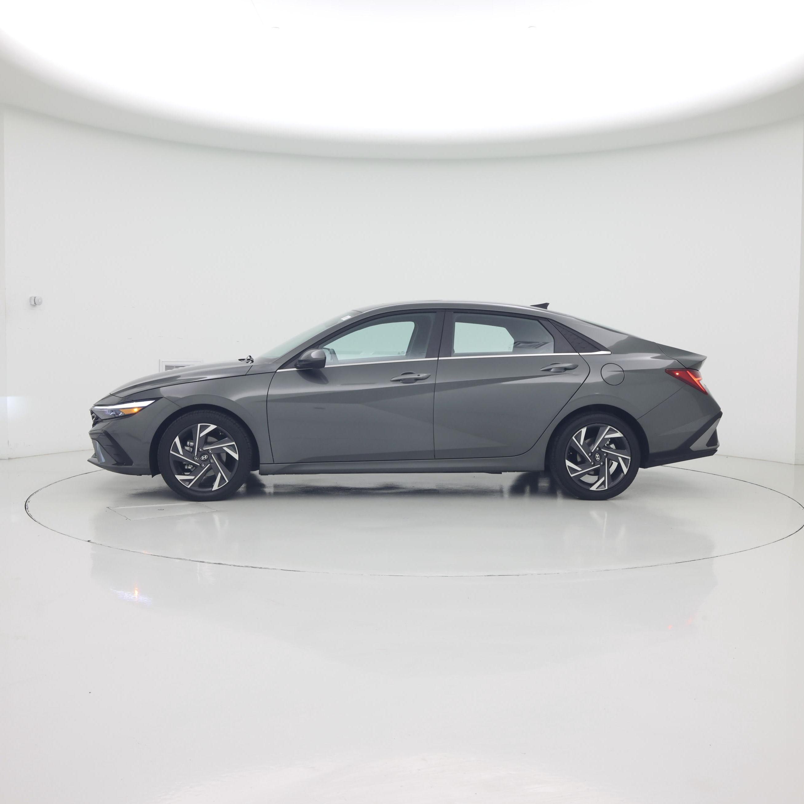Thumbnail: 2025 Hyundai Elantra - 3