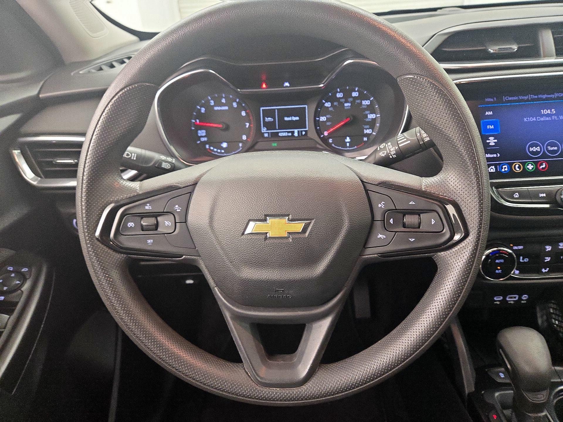 Thumbnail: 2023 Chevrolet TrailBlazer - 10