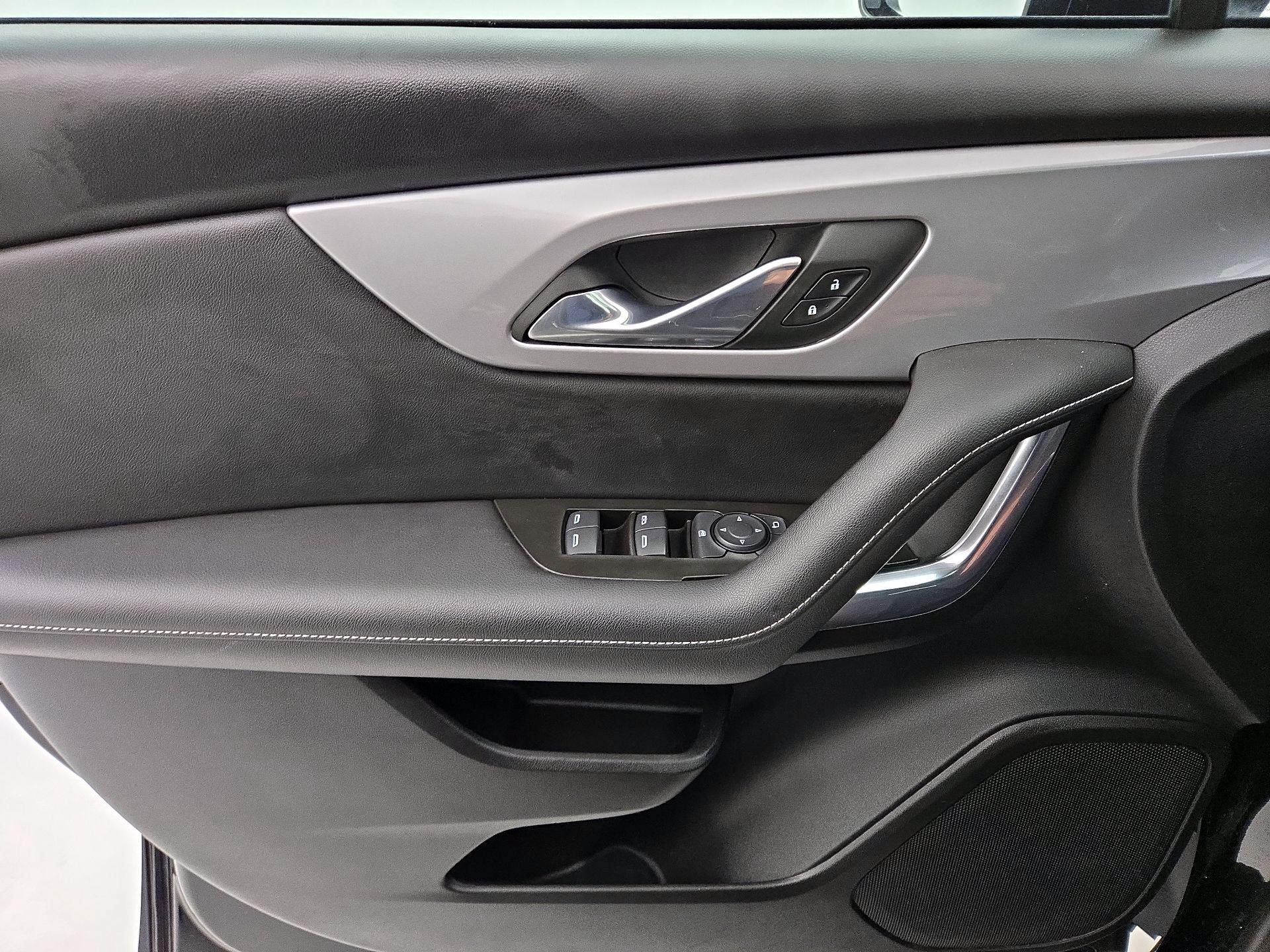 Thumbnail: 2023 Chevrolet Blazer - 12