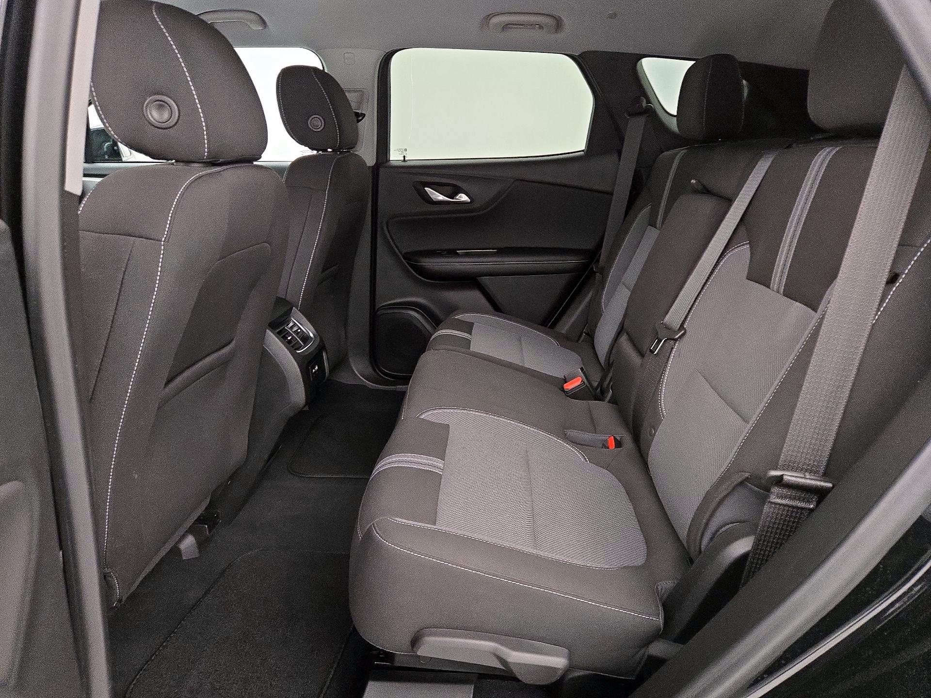 Thumbnail: 2023 Chevrolet Blazer - 18