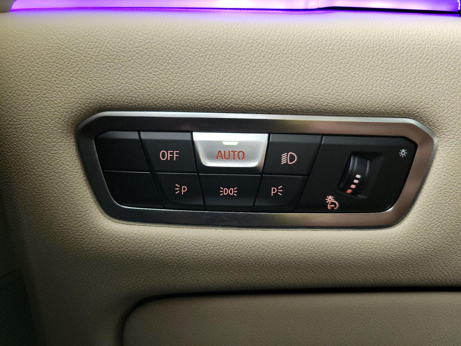 Thumbnail: 2022 BMW X5 - 13