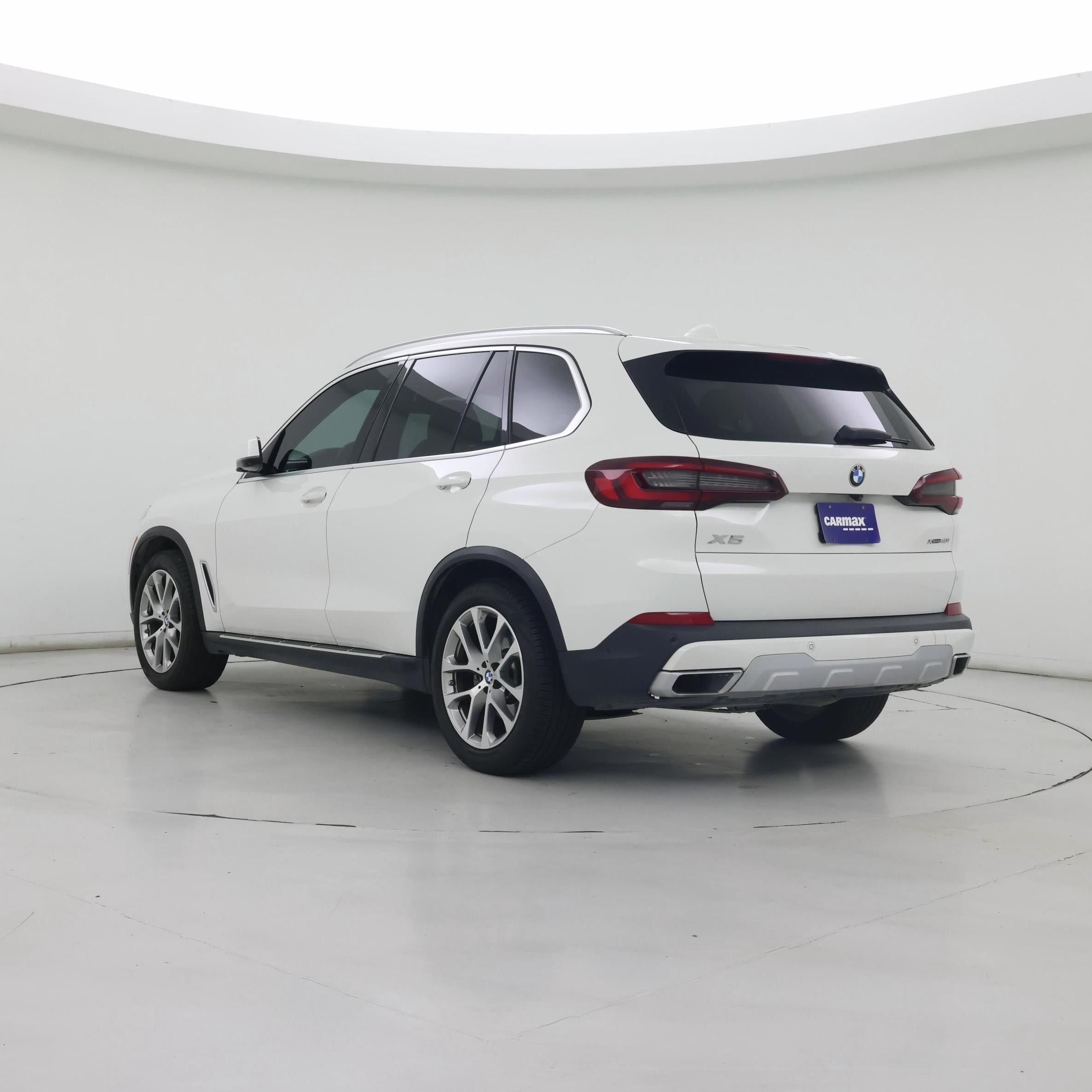 Thumbnail: 2022 BMW X5 - 2