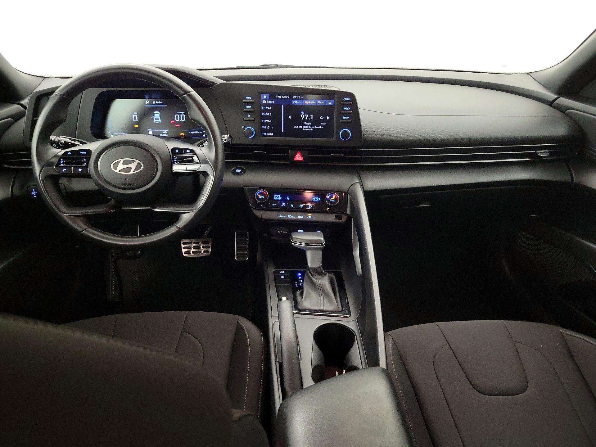 Thumbnail: 2025 Hyundai Elantra - 9