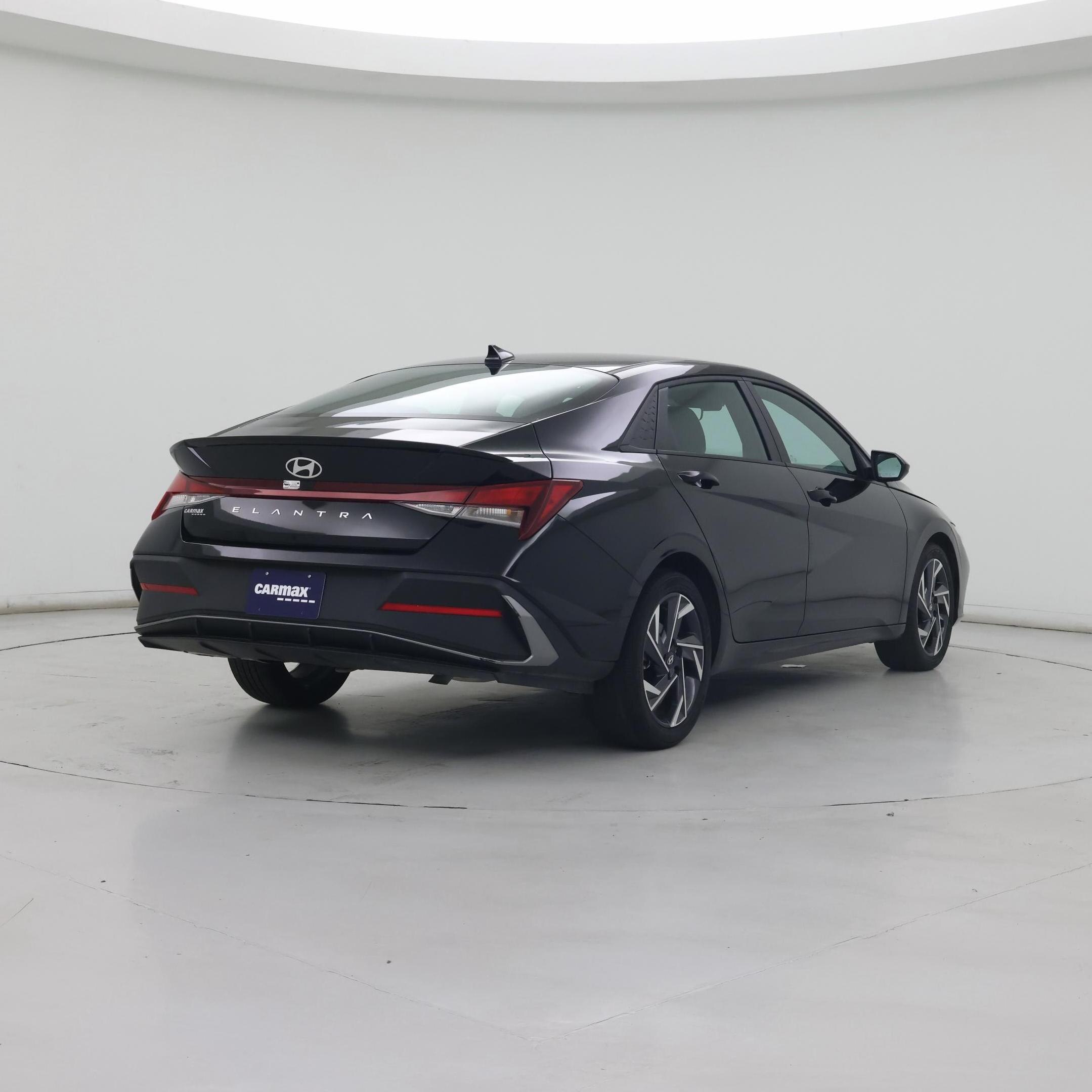 Thumbnail: 2025 Hyundai Elantra - 8