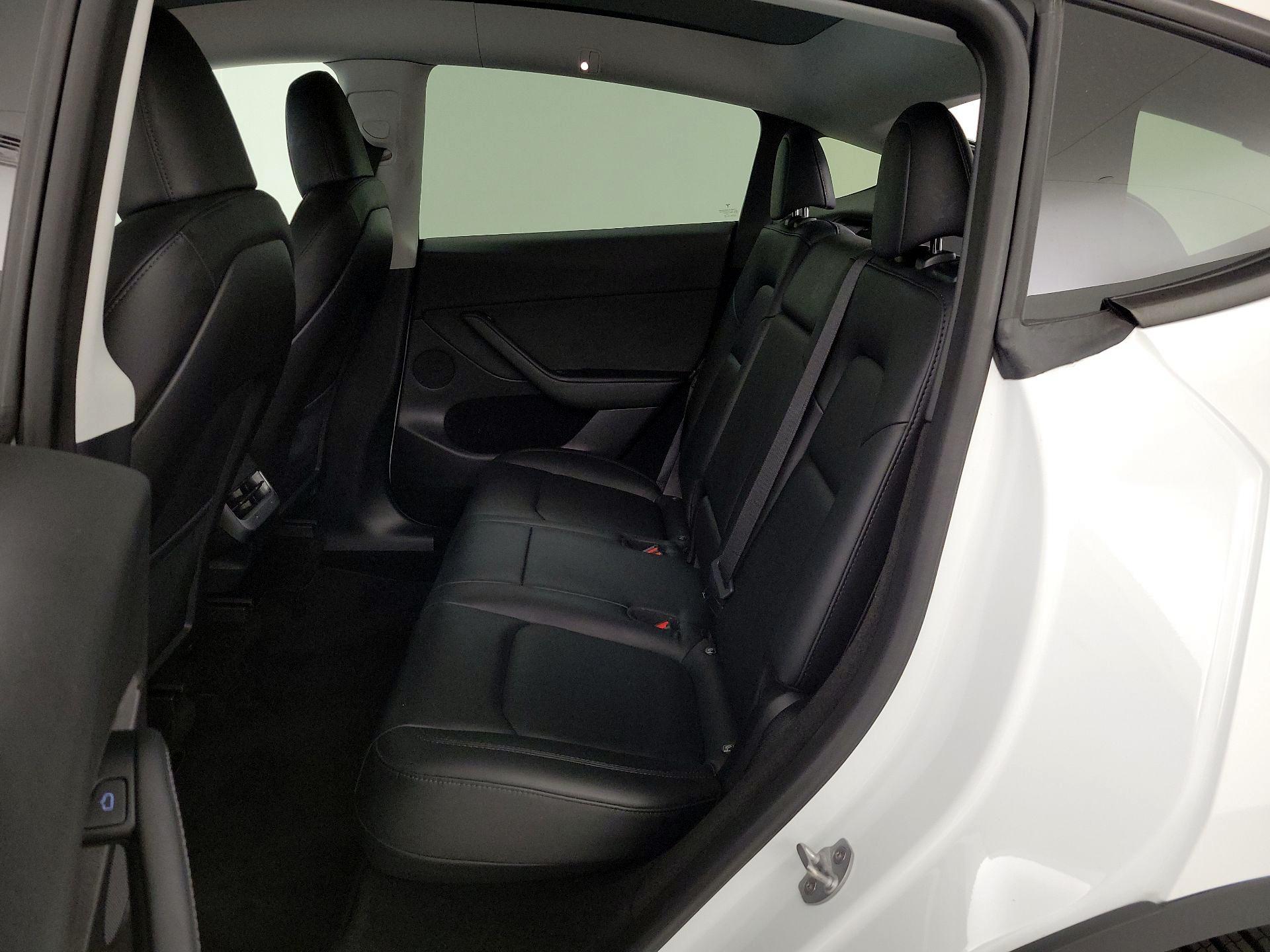 Thumbnail: 2023 Tesla Model Y - 18