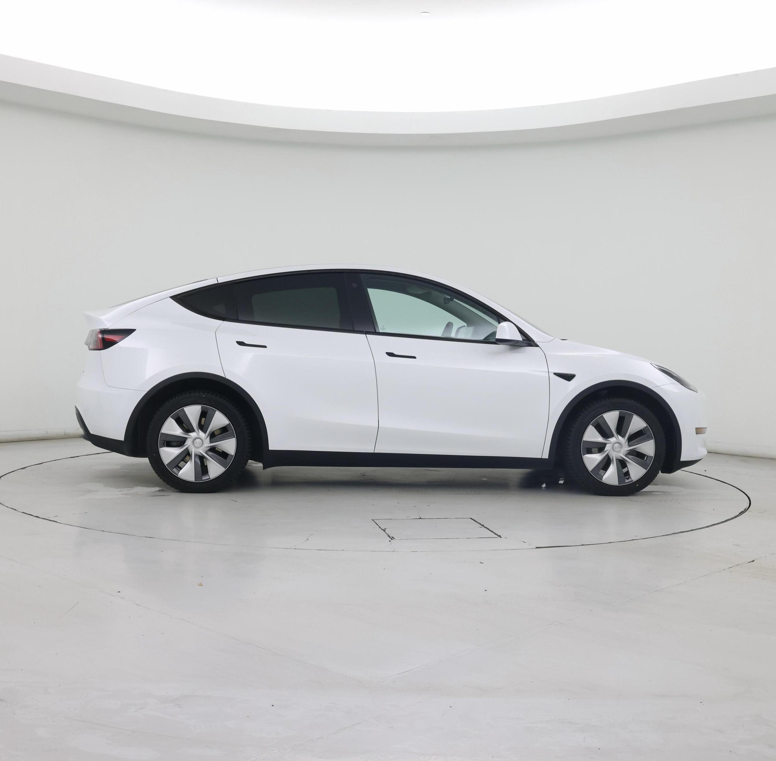 Thumbnail: 2023 Tesla Model Y - 7