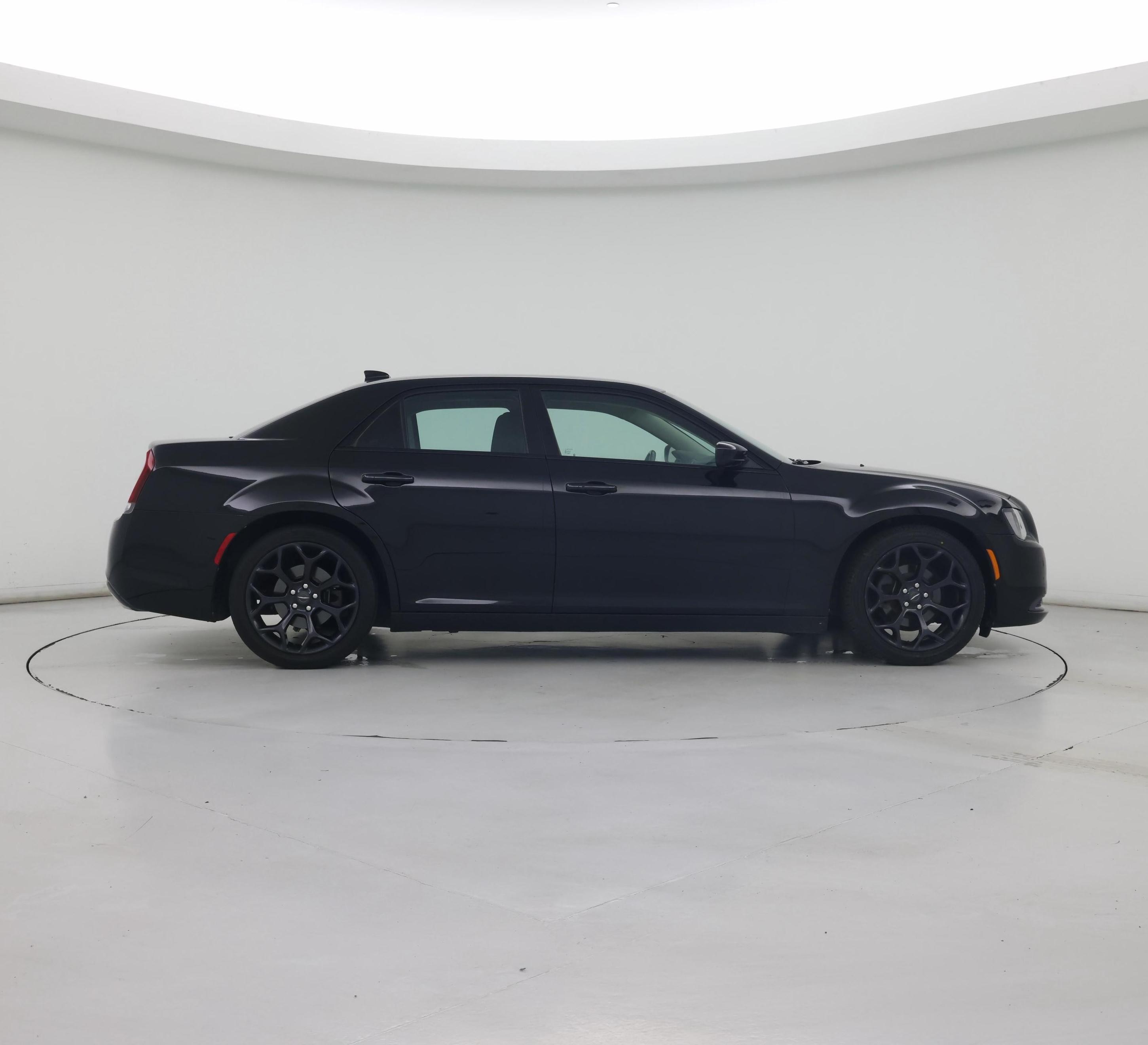 Thumbnail: 2019 Chrysler 300 - 7