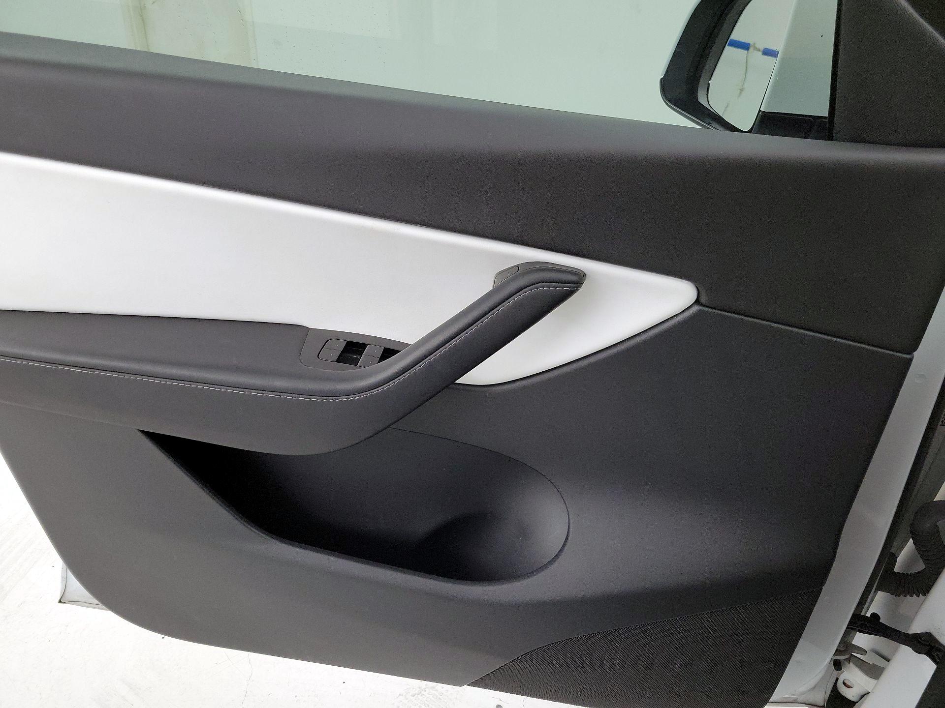 Thumbnail: 2020 Tesla Model Y - 12