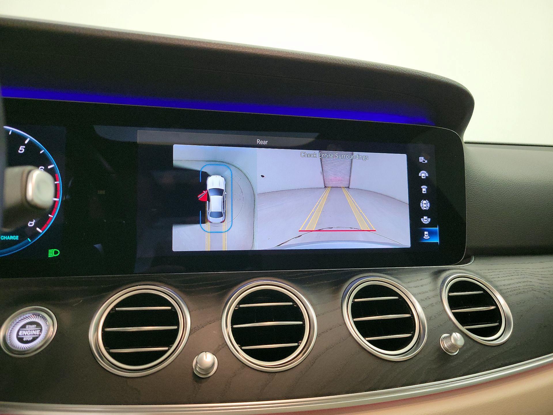 Thumbnail: 2021 Mercedes-Benz E-Class - 15