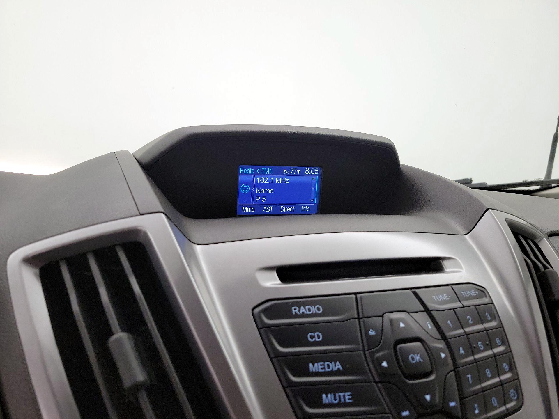 Thumbnail: 2015 Ford Transit Series - 14