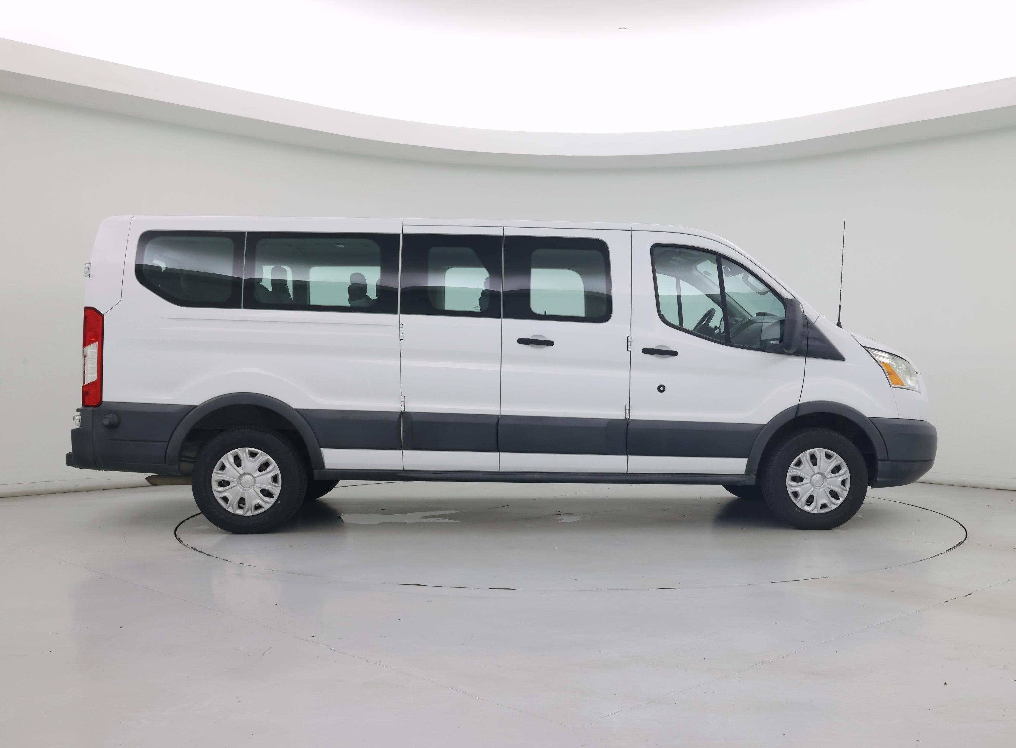 Thumbnail: 2015 Ford Transit Series - 7