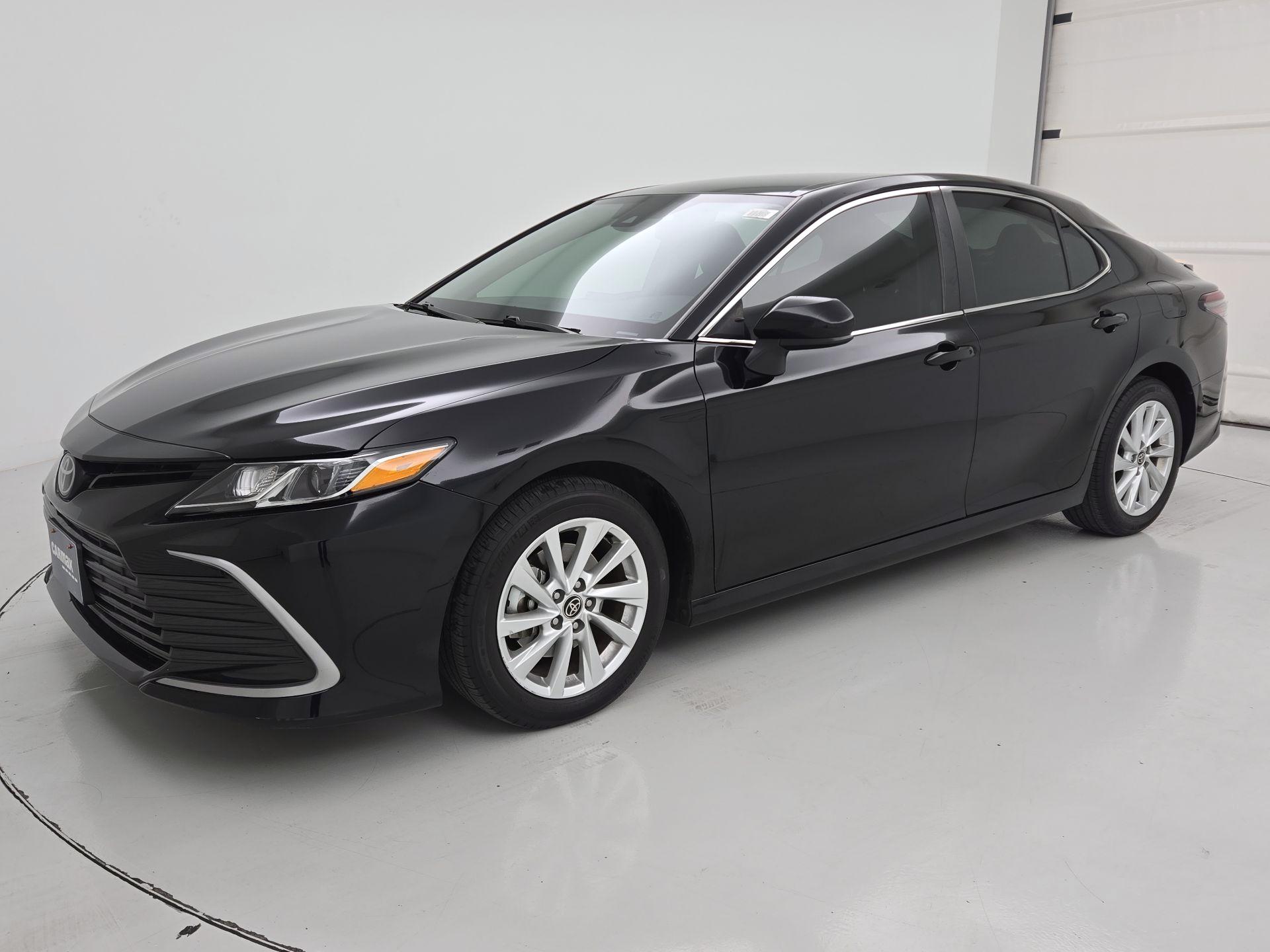 Thumbnail: 2023 Toyota Camry - 3