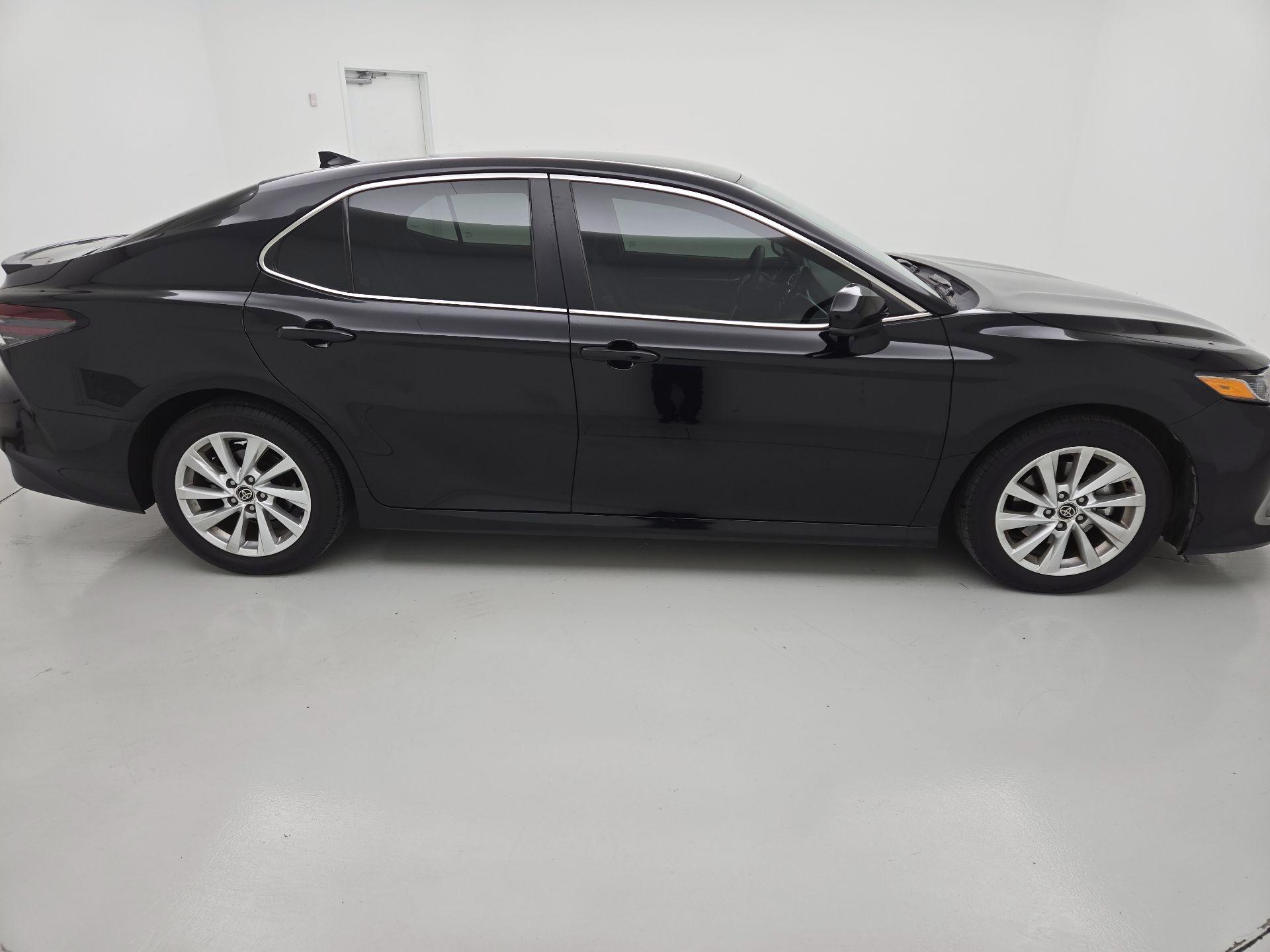 Thumbnail: 2023 Toyota Camry - 4