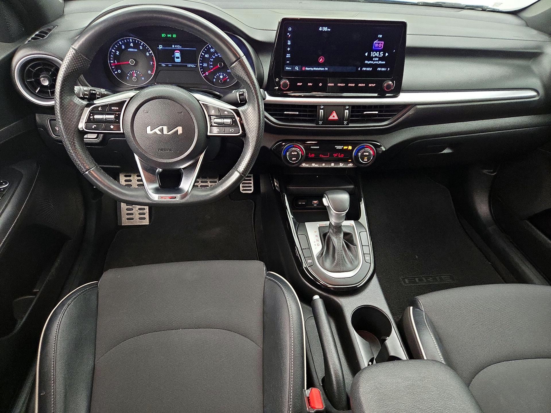 Thumbnail: 2023 Kia Forte - 9