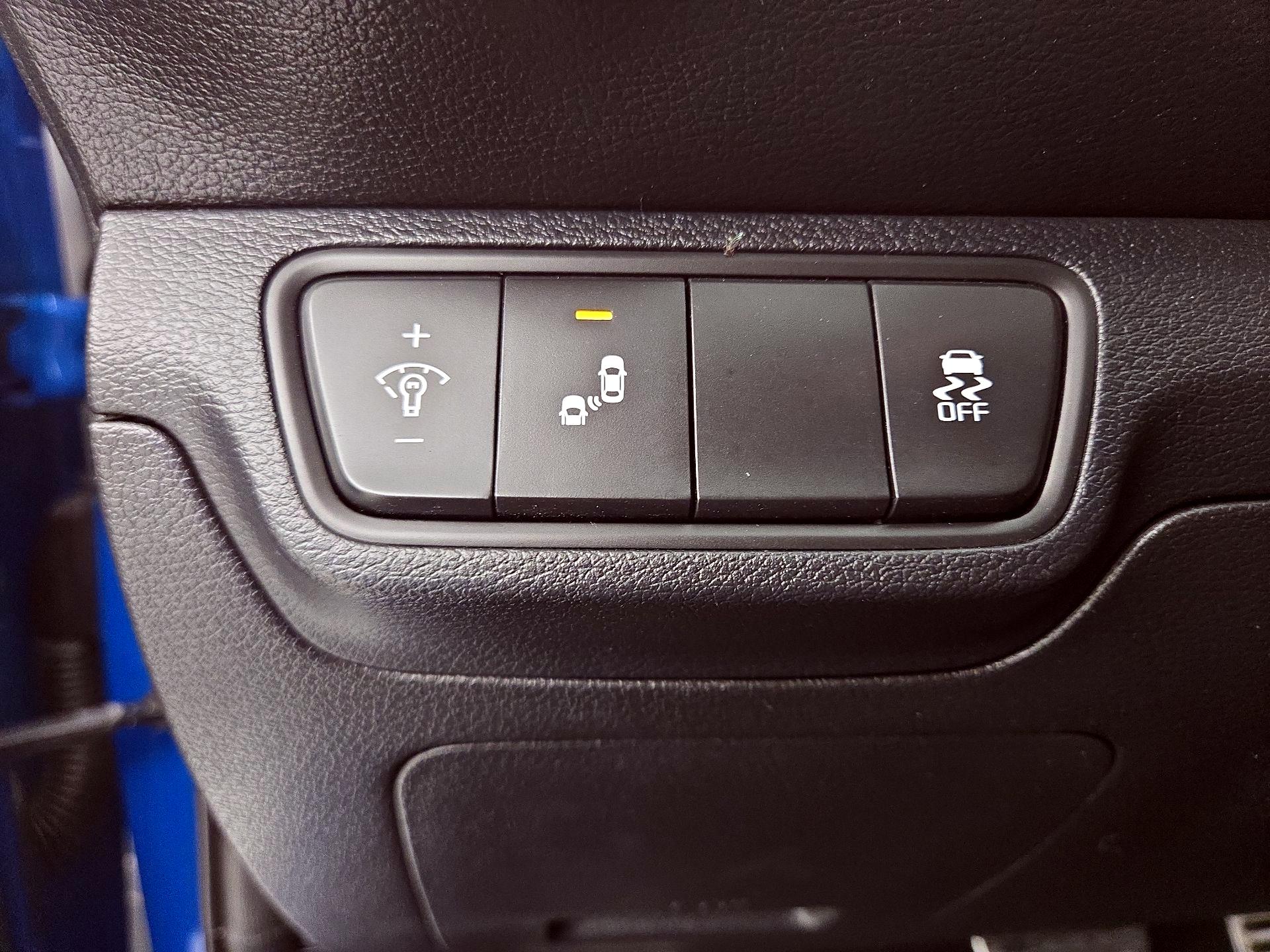 Thumbnail: 2023 Kia Forte - 13