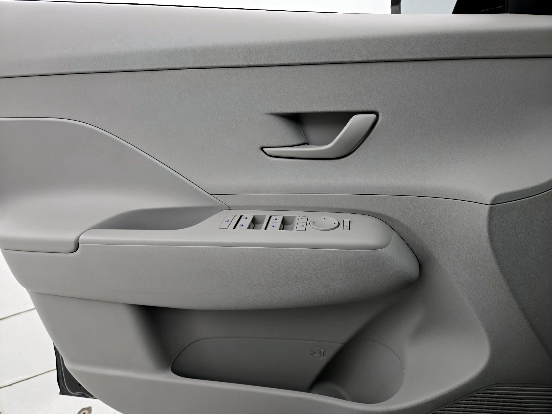 Thumbnail: 2025 Hyundai Kona - 12