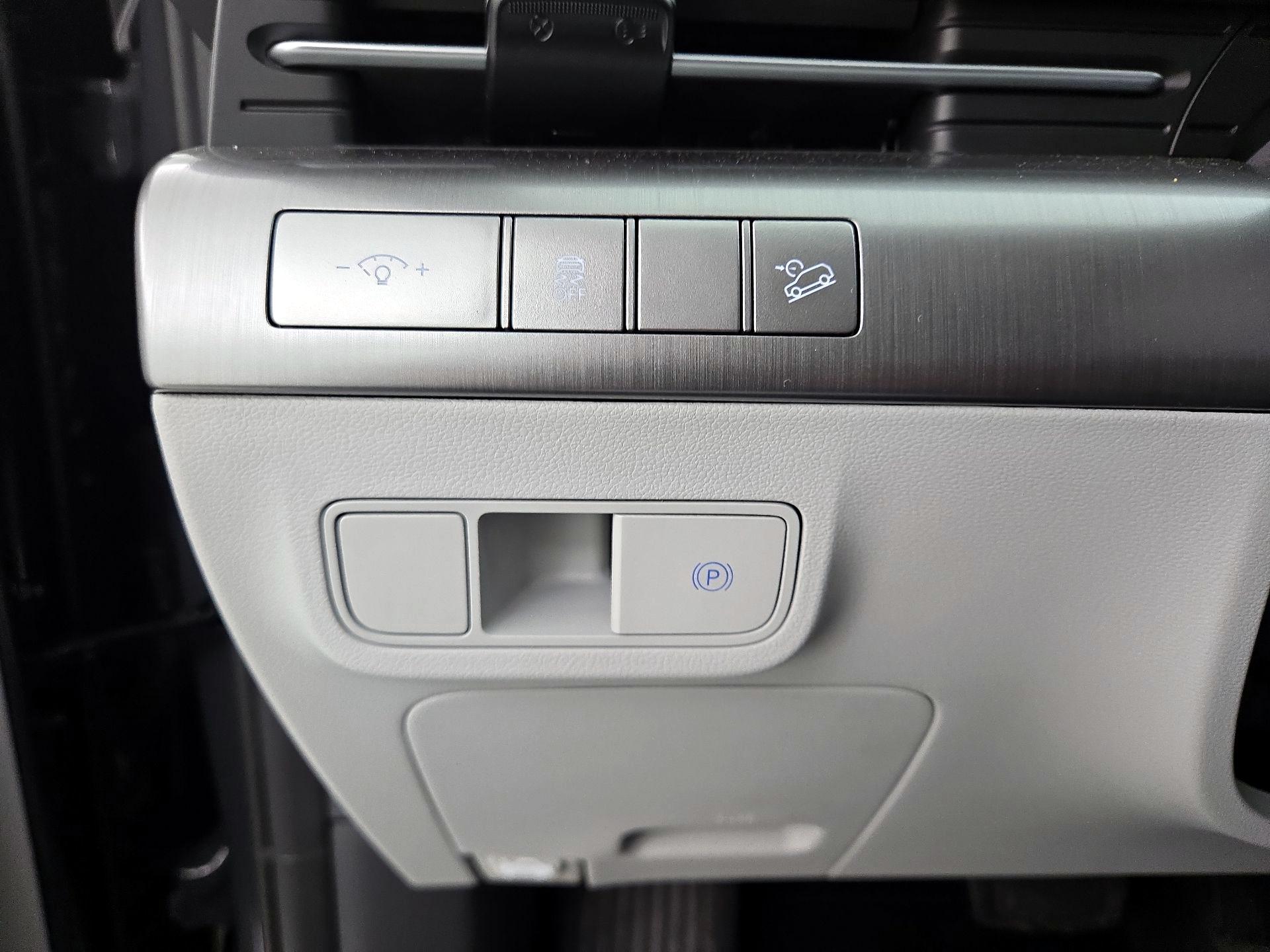 Thumbnail: 2025 Hyundai Kona - 13