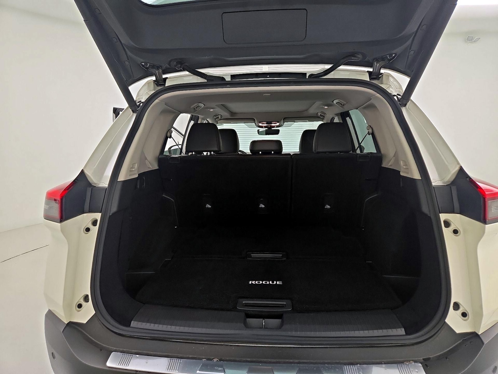 2023 Nissan Rogue Platinum - Photo 23