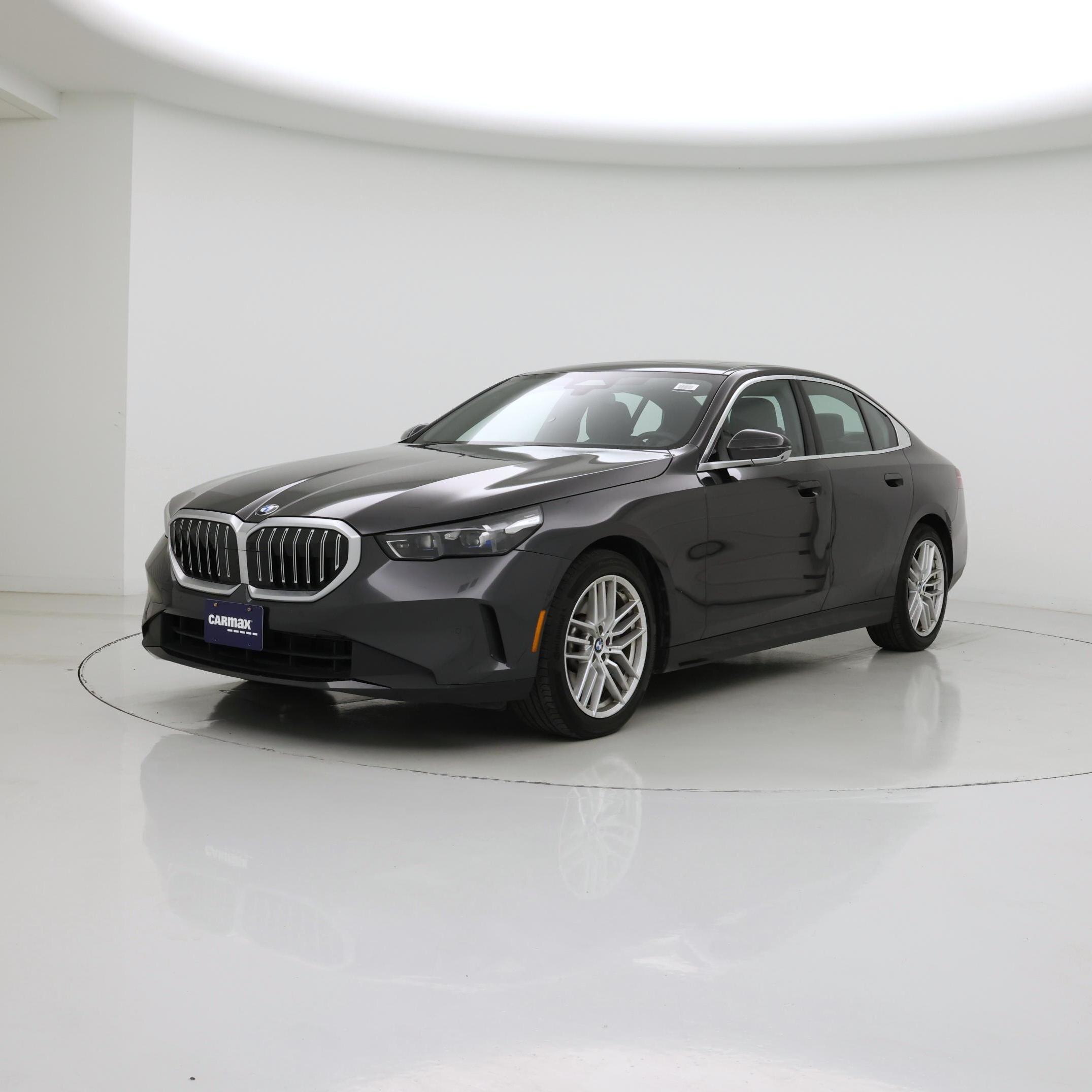 Thumbnail: 2025 BMW 5 Series - 4
