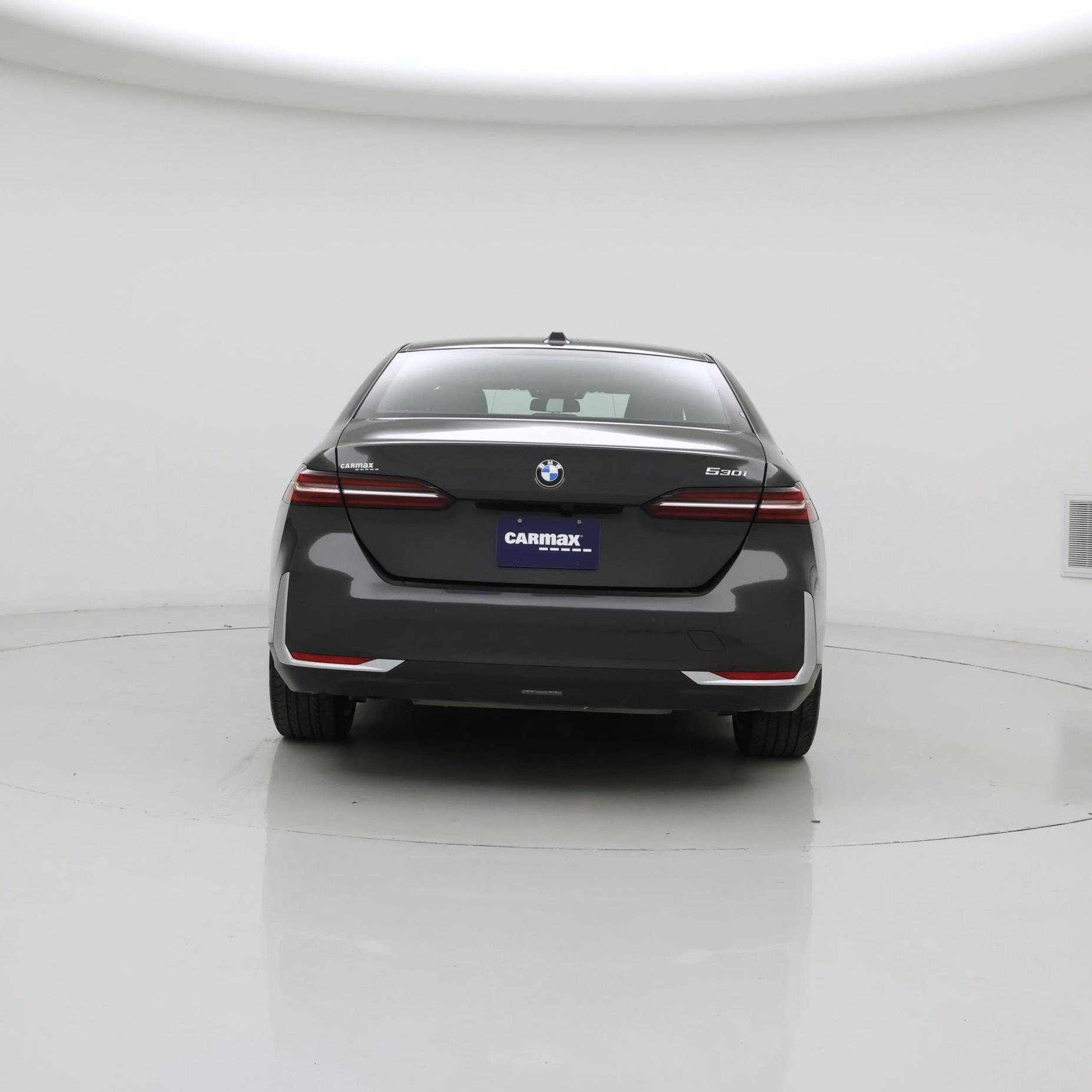 Thumbnail: 2025 BMW 5 Series - 6
