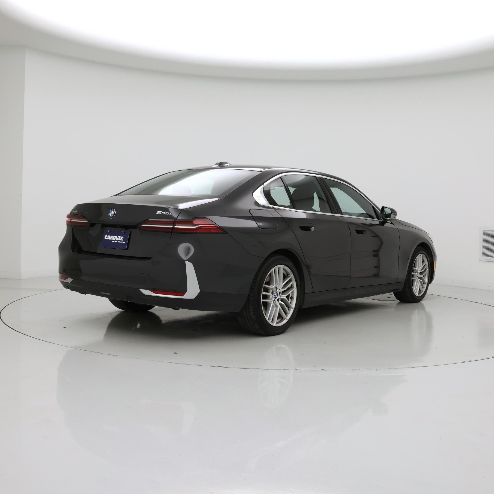 Thumbnail: 2025 BMW 5 Series - 8