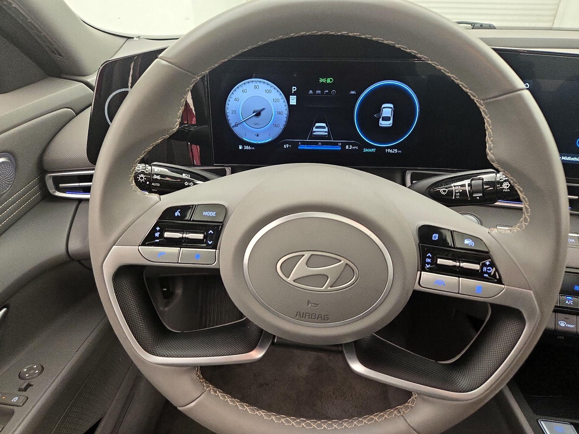 Thumbnail: 2025 Hyundai Elantra - 10