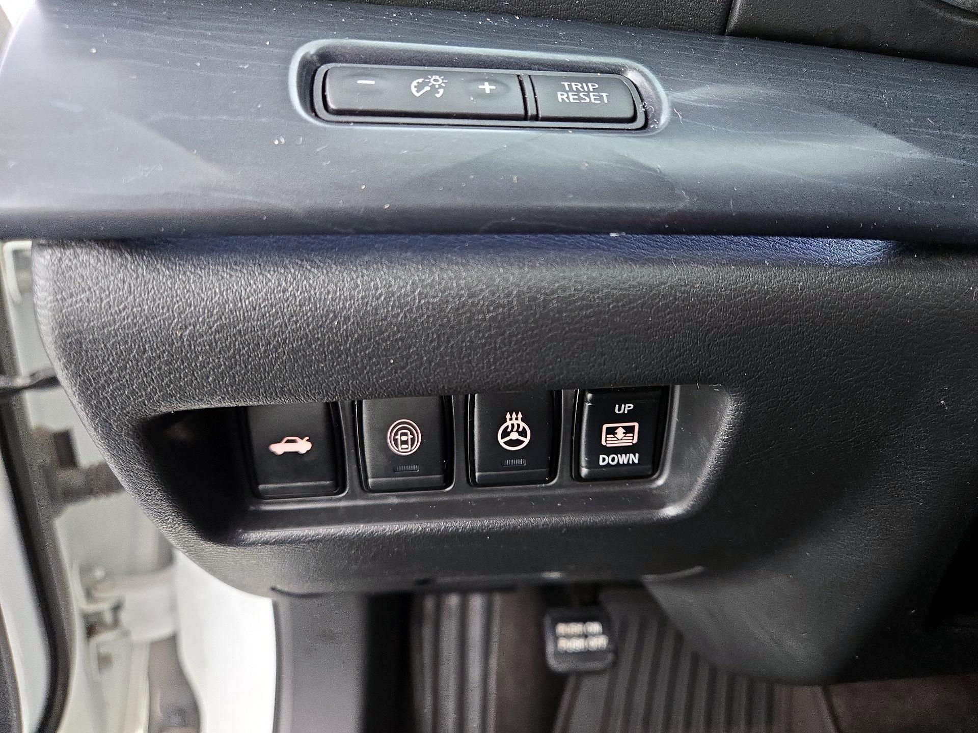 Thumbnail: 2023 Nissan Maxima - 13