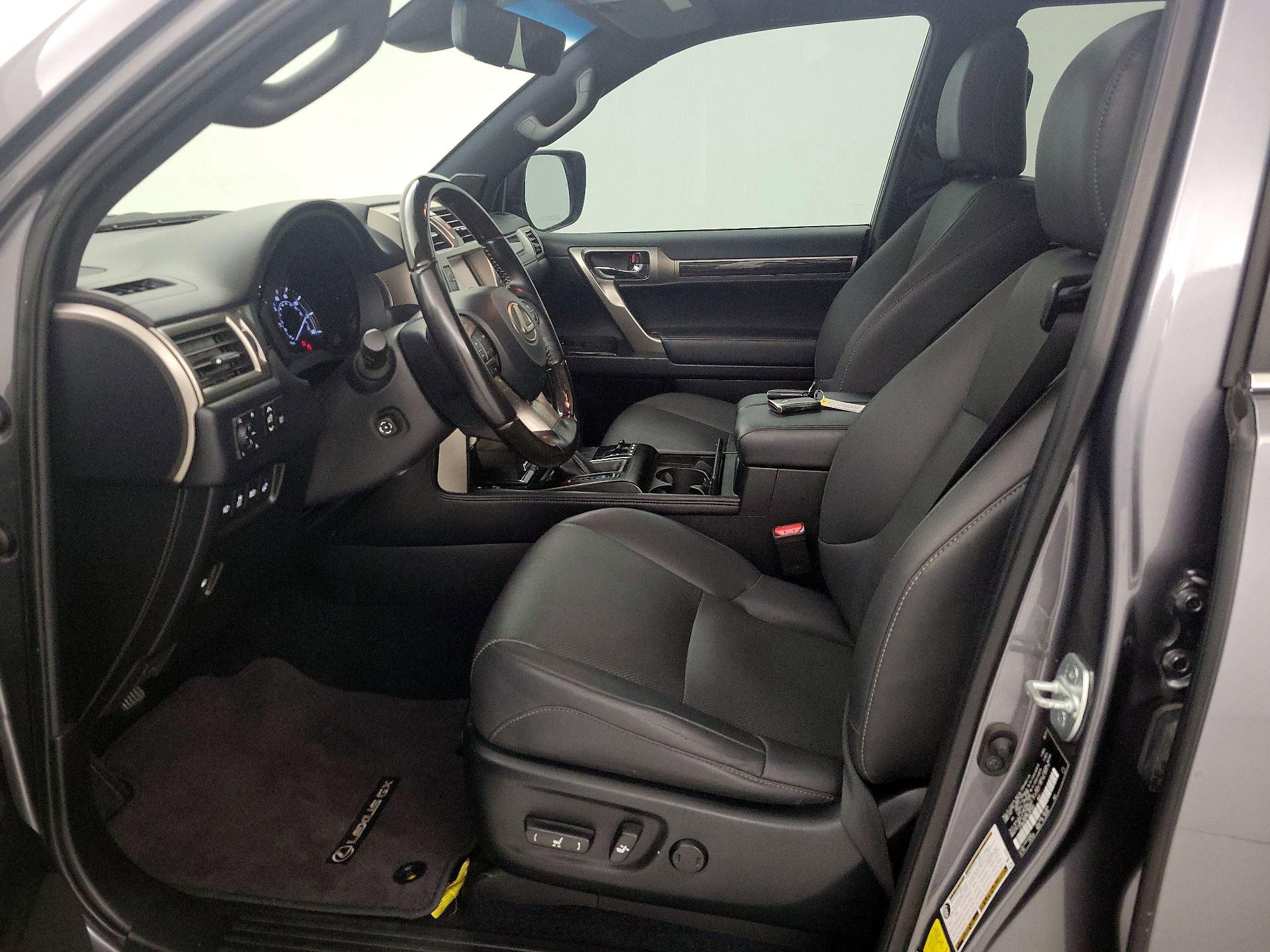 Thumbnail: 2021 Lexus GX - 11