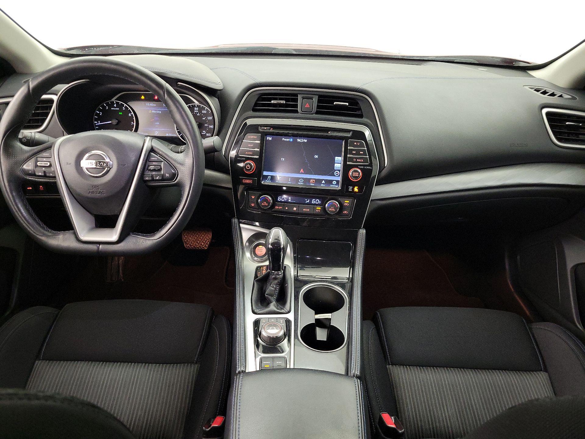 Thumbnail: 2017 Nissan Maxima - 9