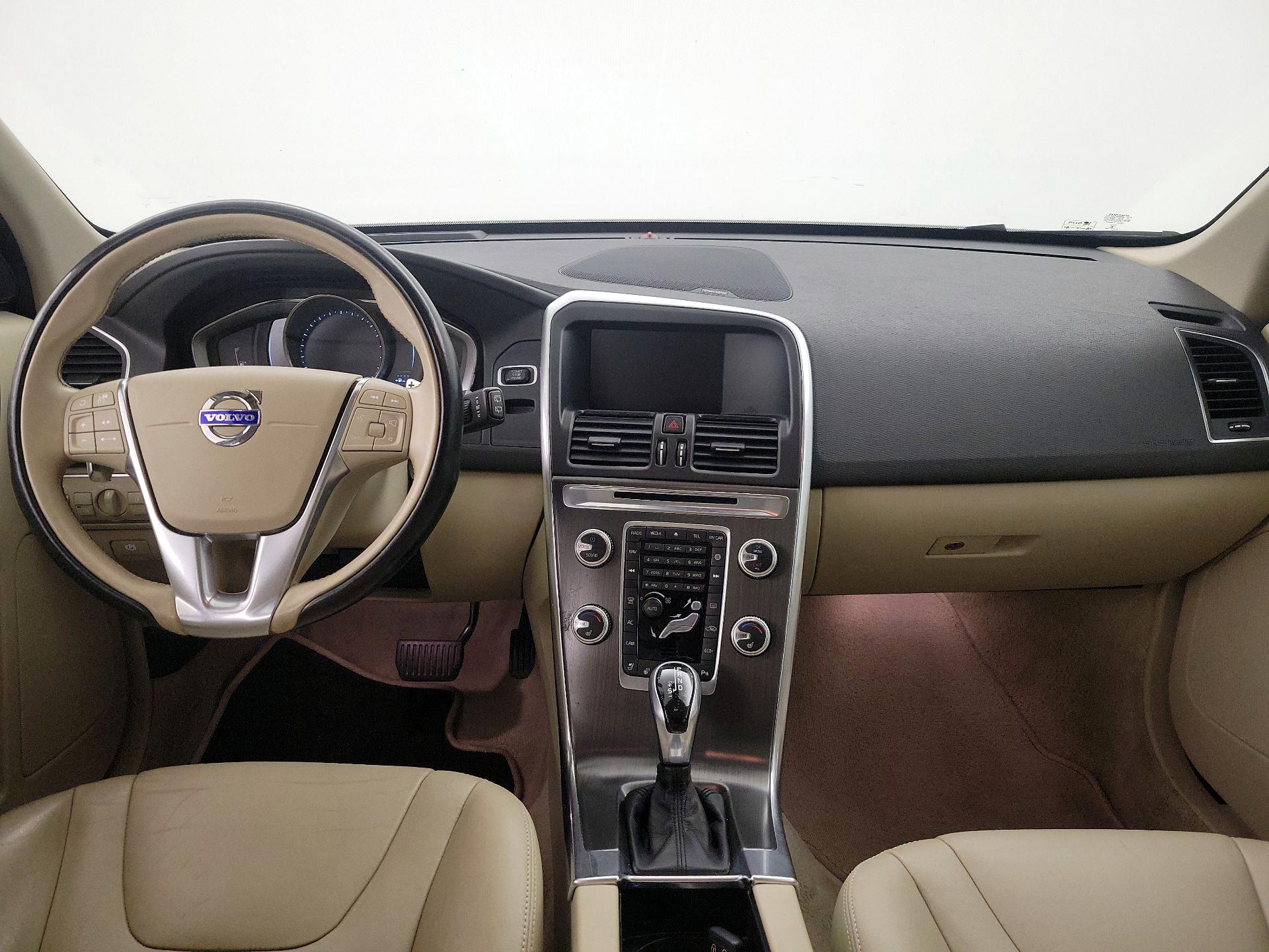 Thumbnail: 2015 Volvo XC60 - 9