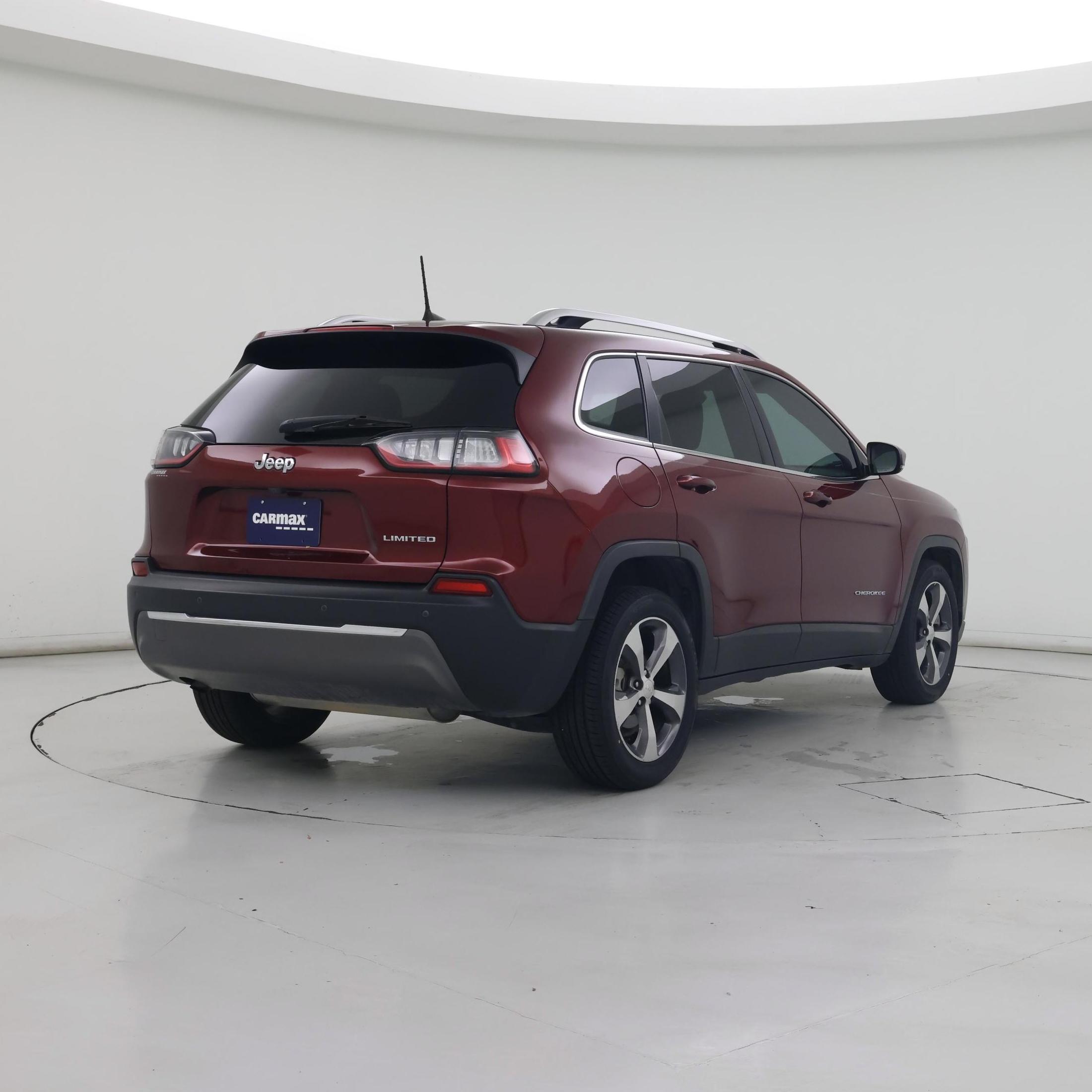 Thumbnail: 2019 Jeep Cherokee - 8