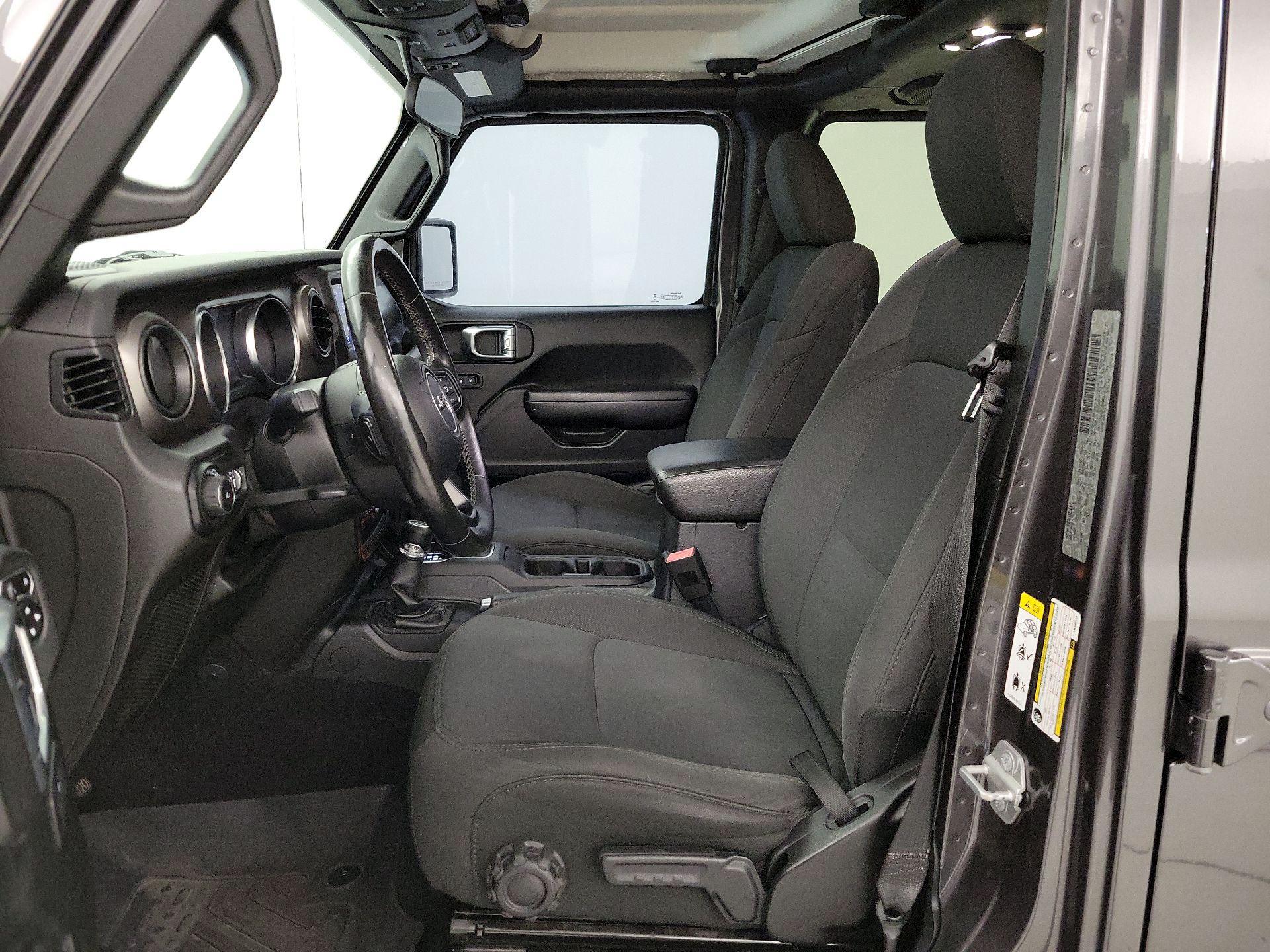 Thumbnail: 2019 Jeep Wrangler - 11