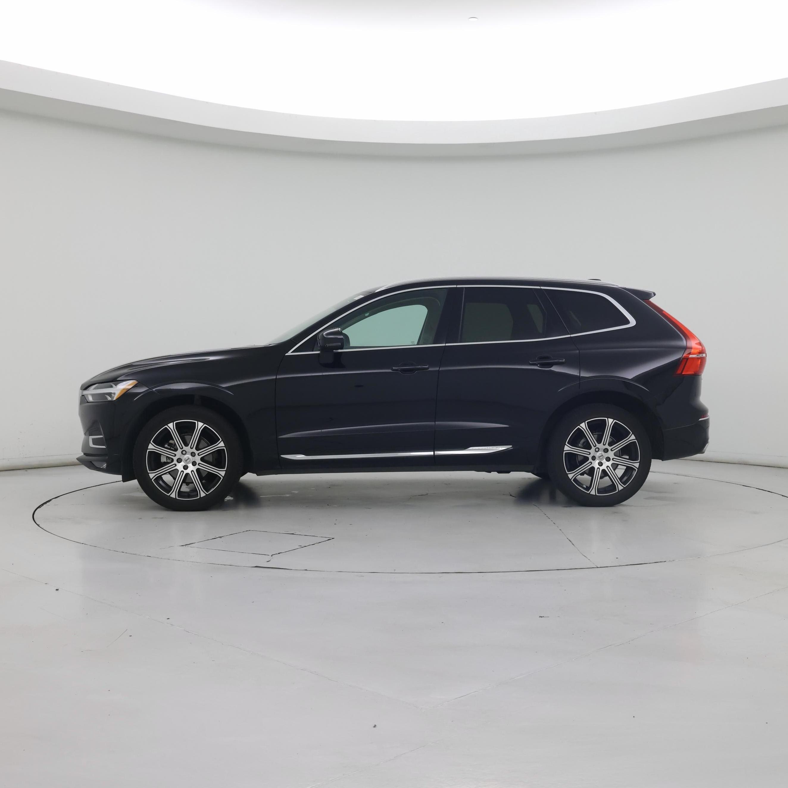 Thumbnail: 2020 Volvo XC60 - 3