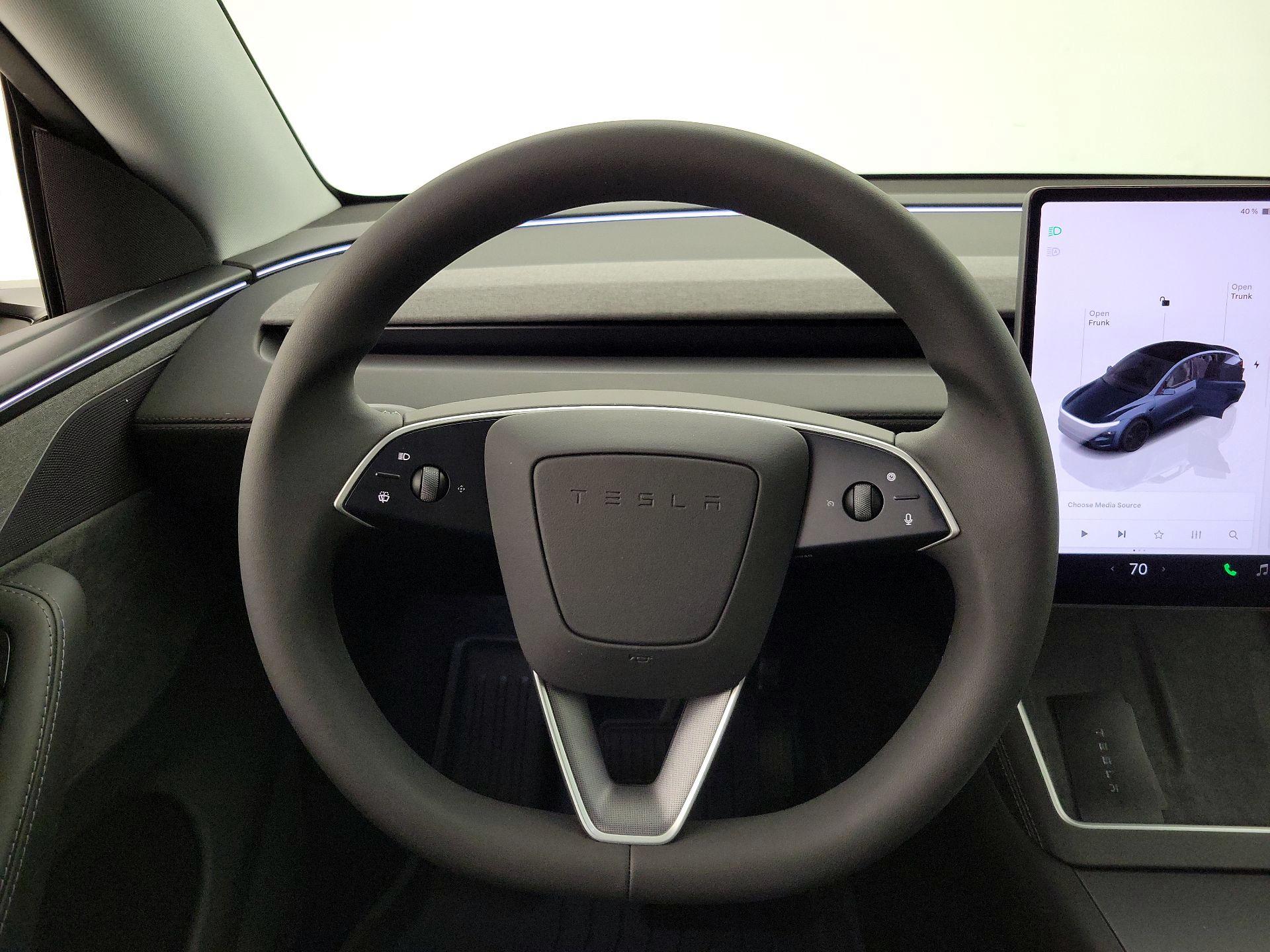 Thumbnail: 2026 Tesla Model Y - 10