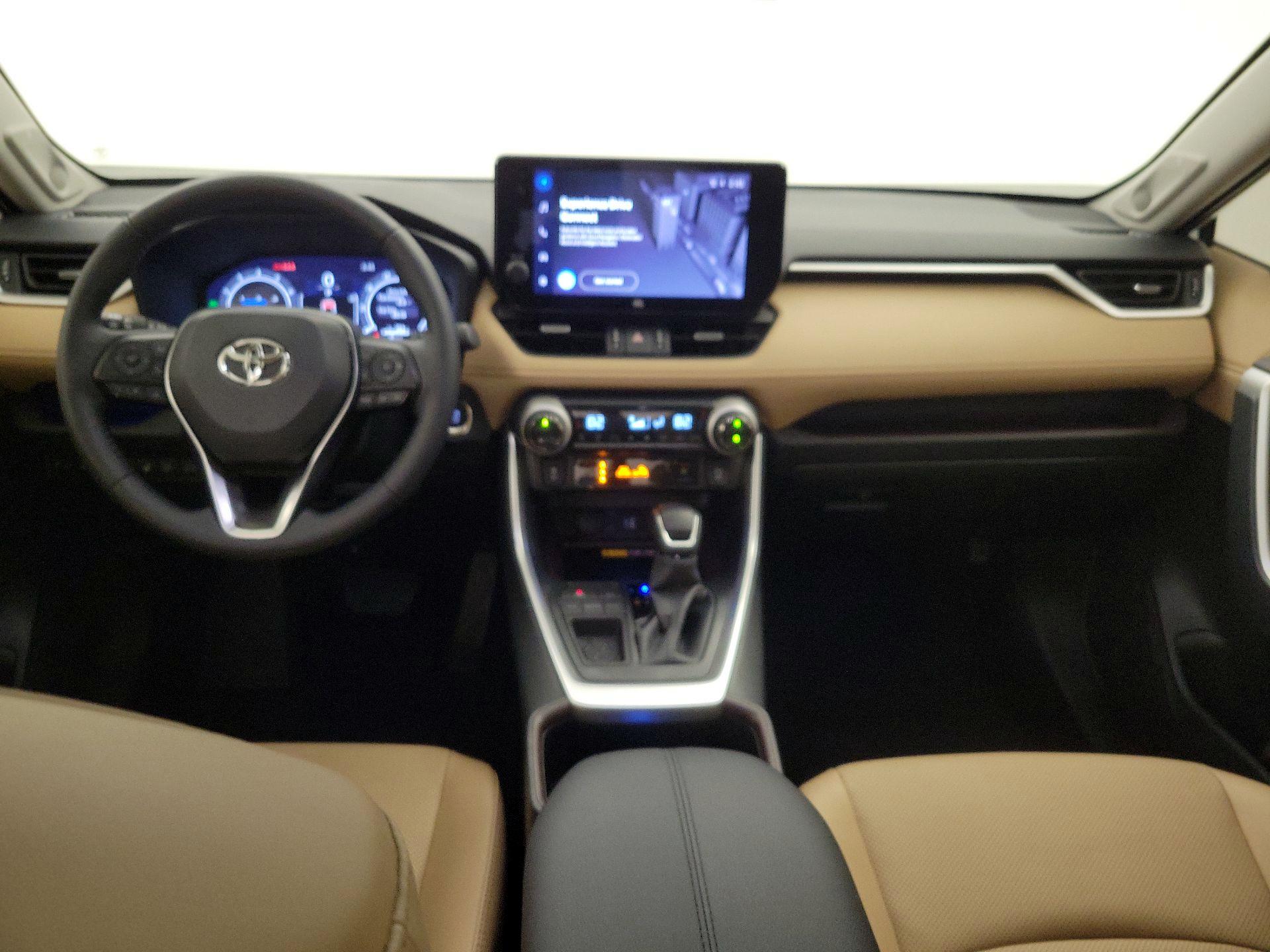 Thumbnail: 2025 Toyota RAV4 - 9