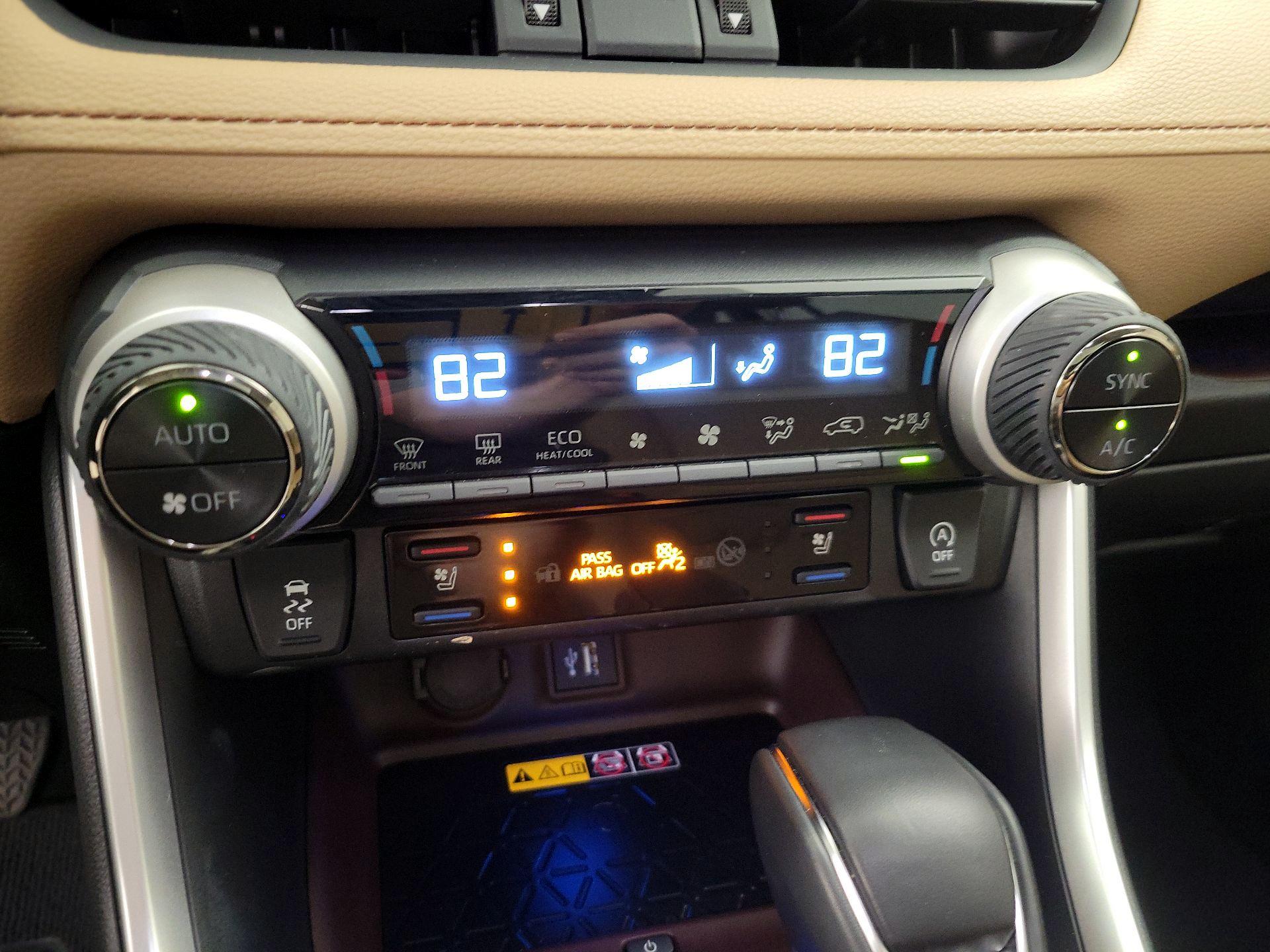 Thumbnail: 2025 Toyota RAV4 - 16