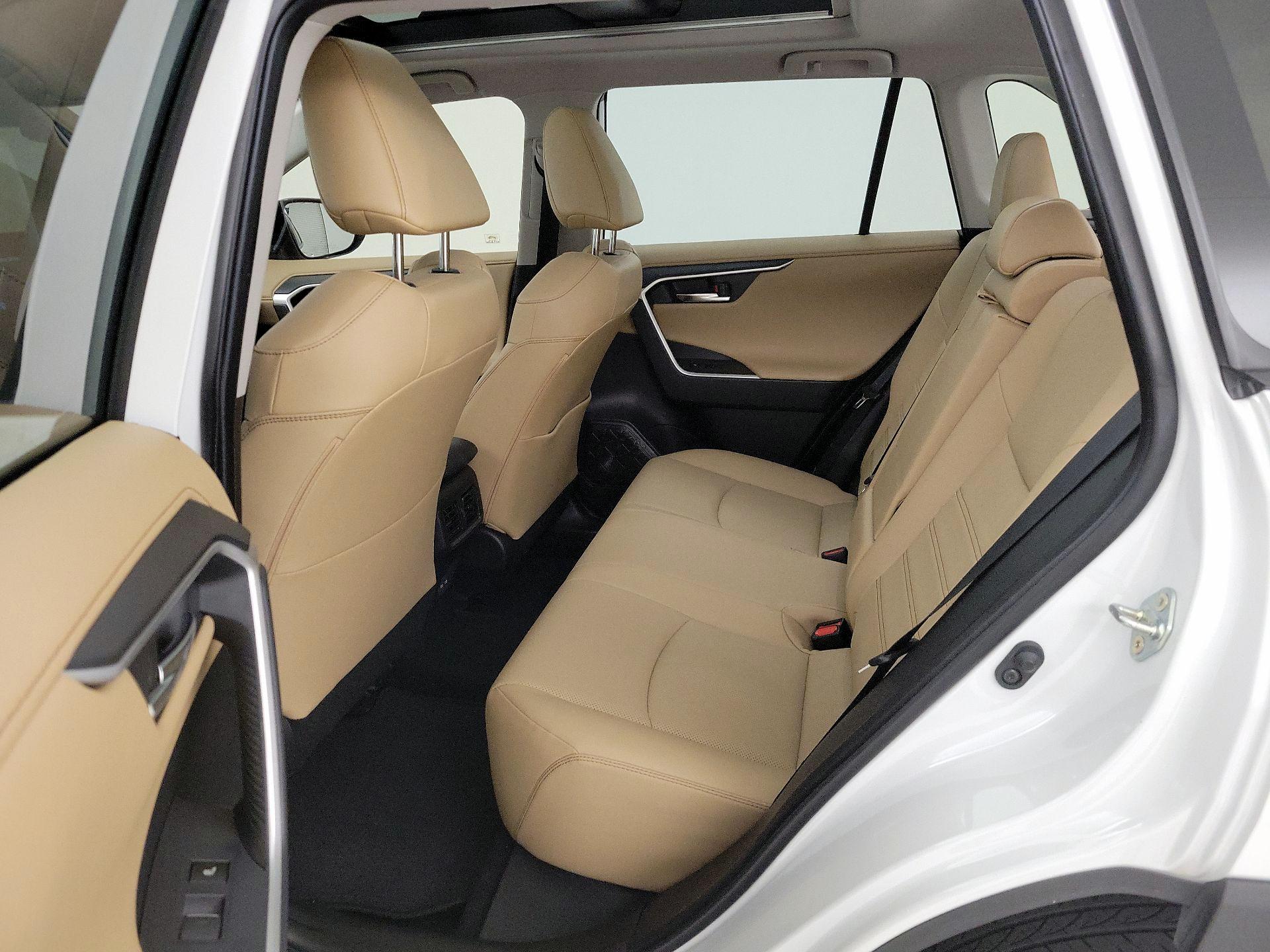 Thumbnail: 2025 Toyota RAV4 - 20