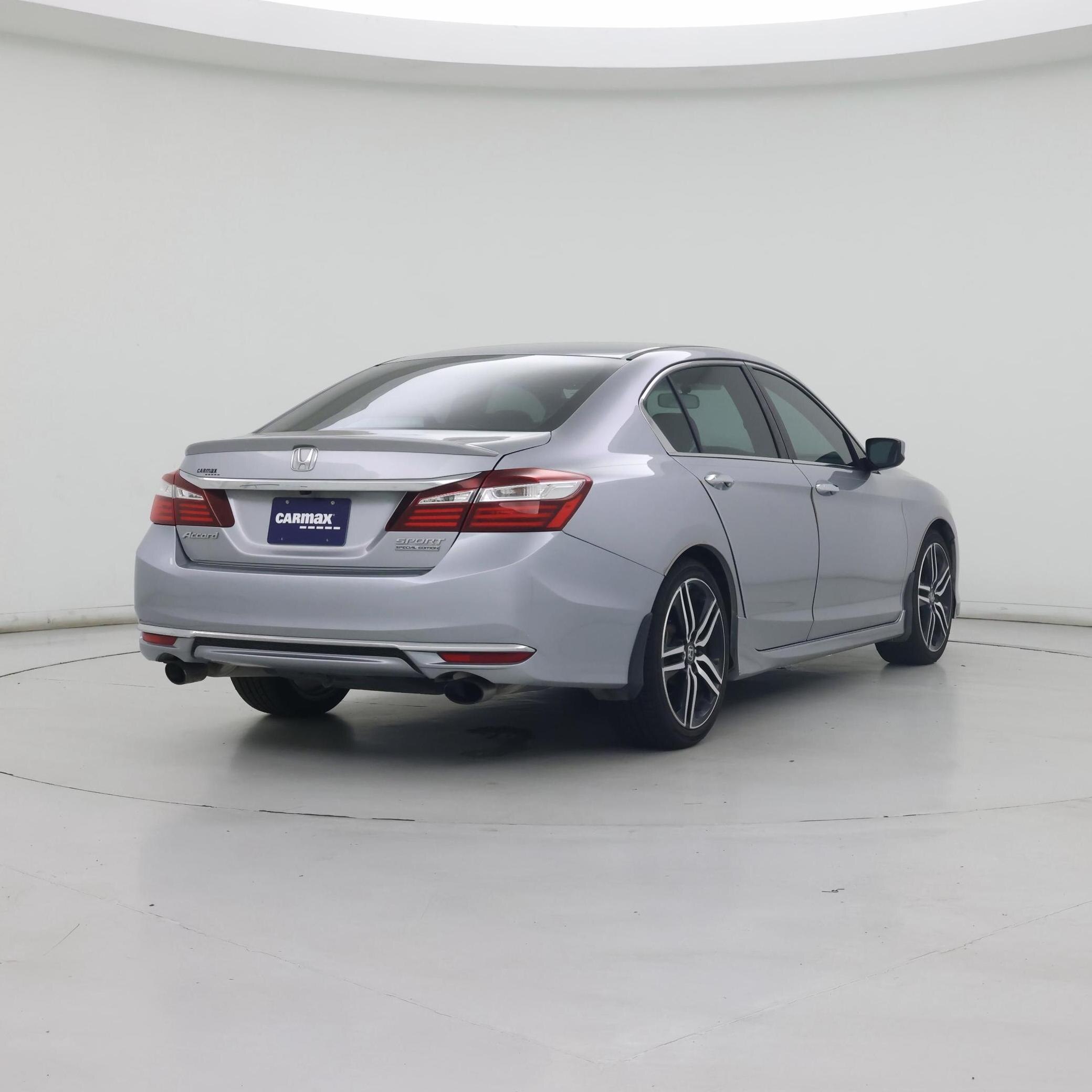 Thumbnail: 2017 Honda Accord - 8