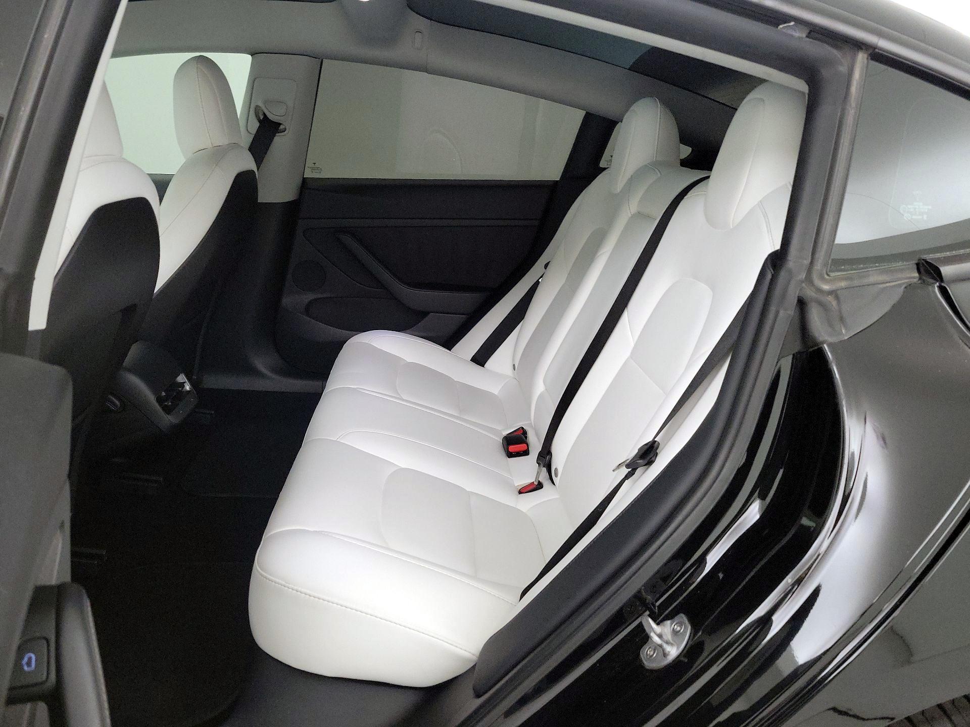 Thumbnail: 2022 Tesla Model 3 - 18