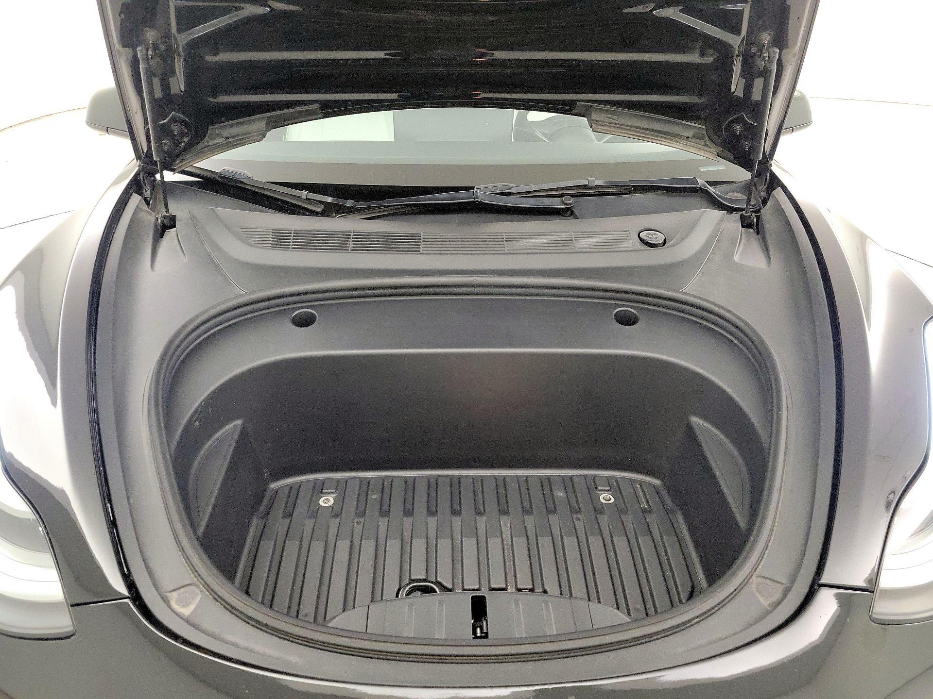 Thumbnail: 2022 Tesla Model 3 - 20