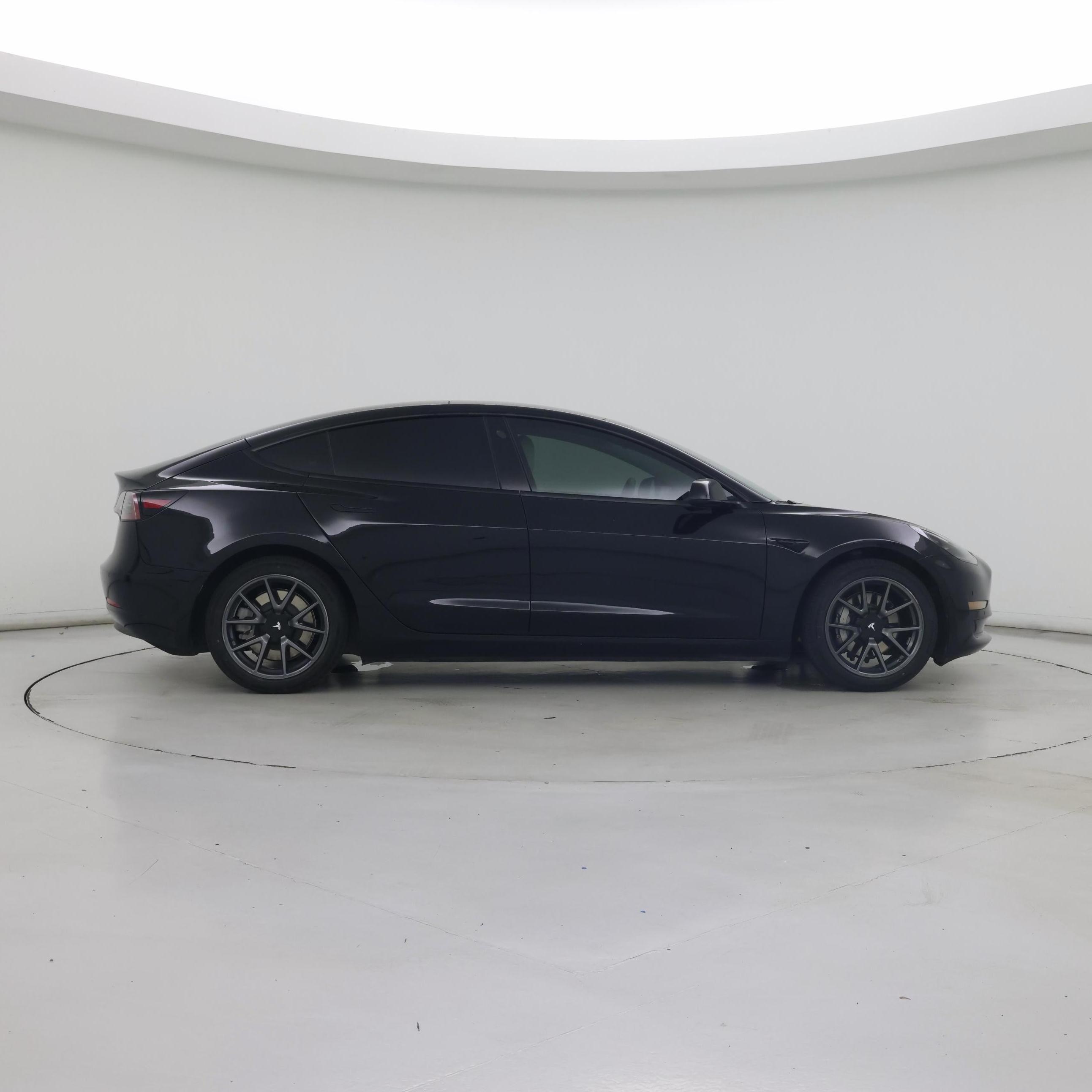 Thumbnail: 2022 Tesla Model 3 - 7
