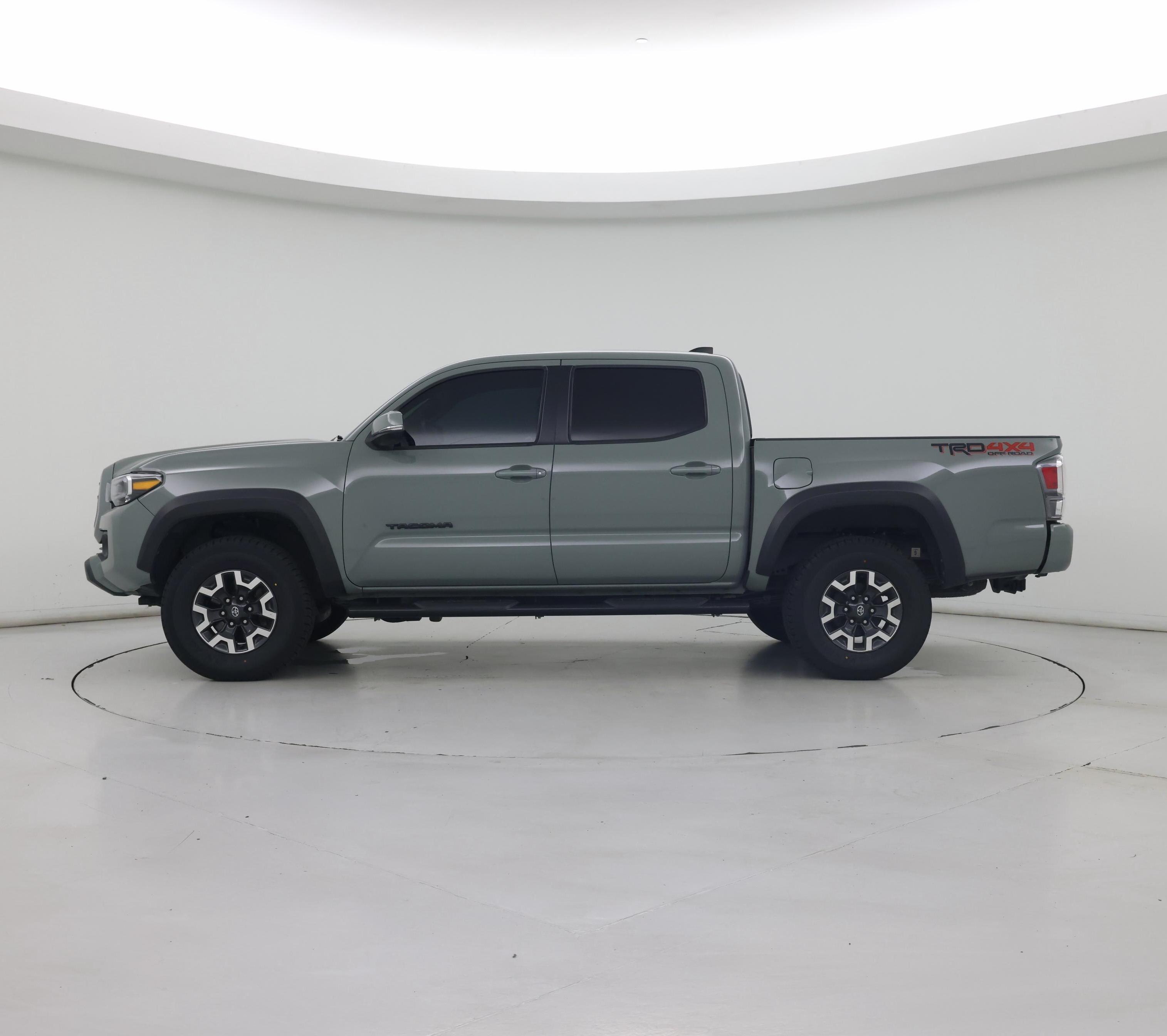 Thumbnail: 2023 Toyota Tacoma - 3