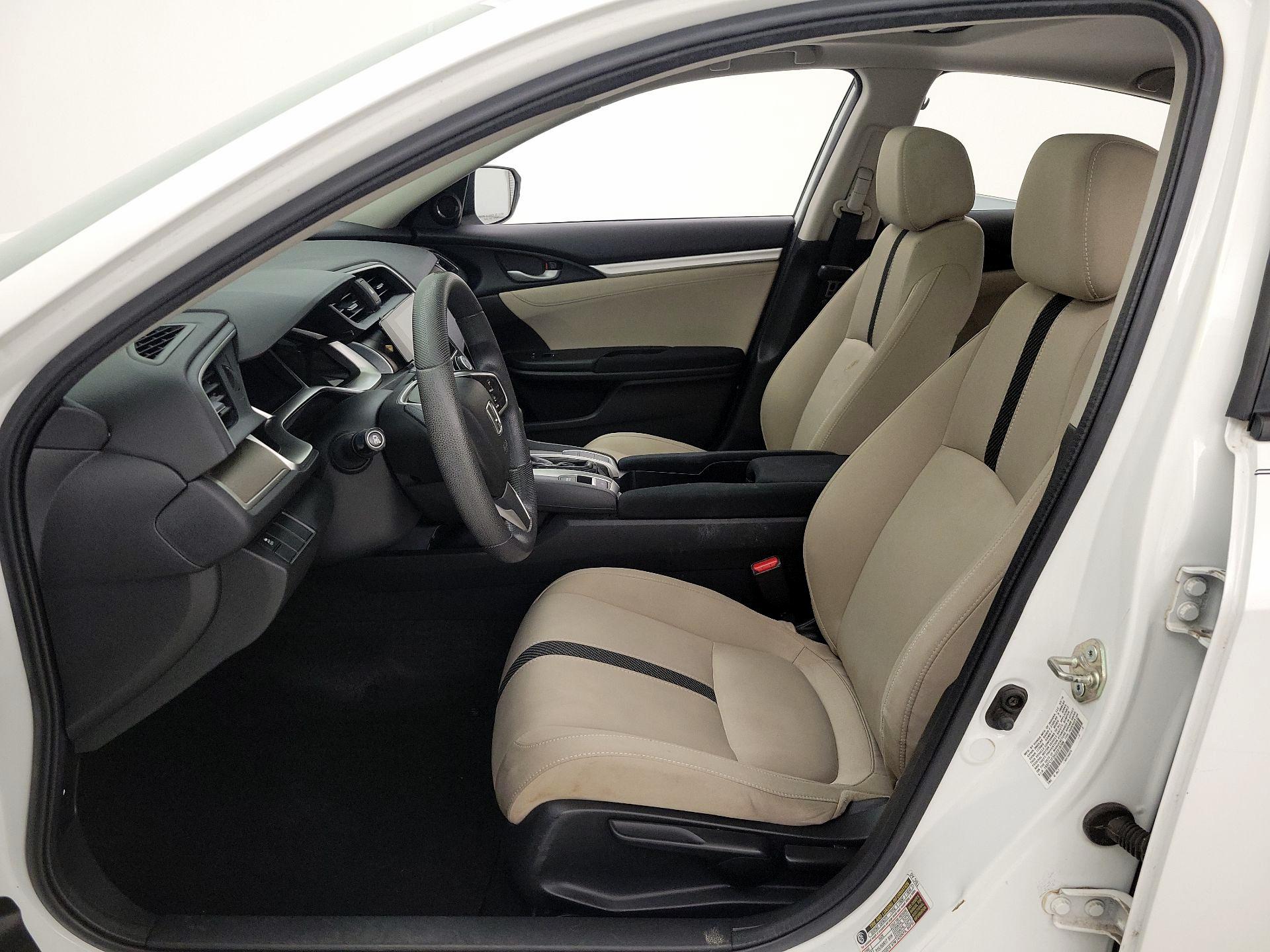Thumbnail: 2016 Honda Civic - 11