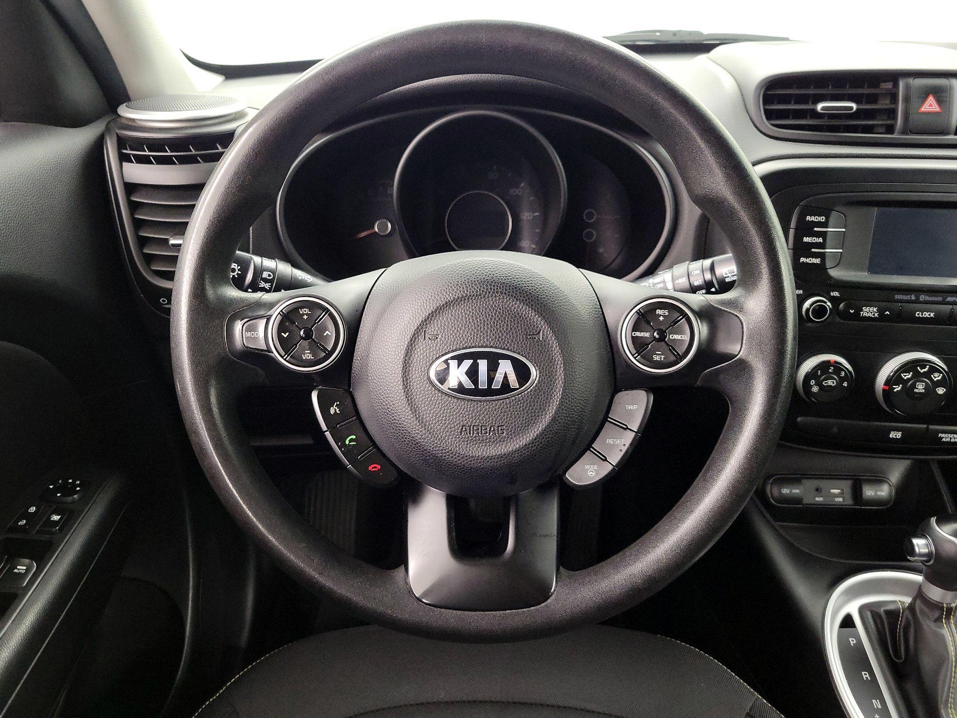 Thumbnail: 2016 Kia Soul - 10