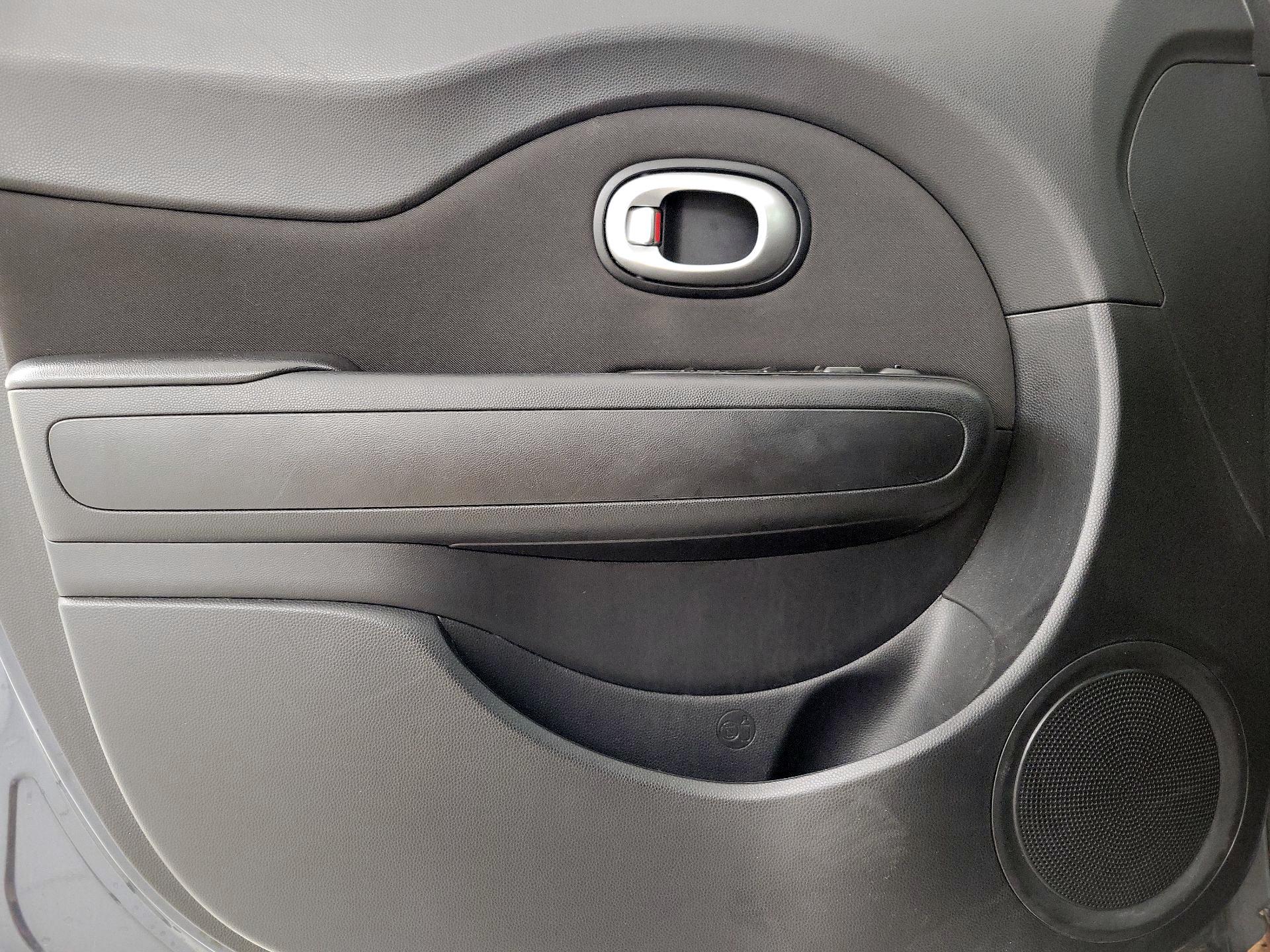 Thumbnail: 2016 Kia Soul - 12