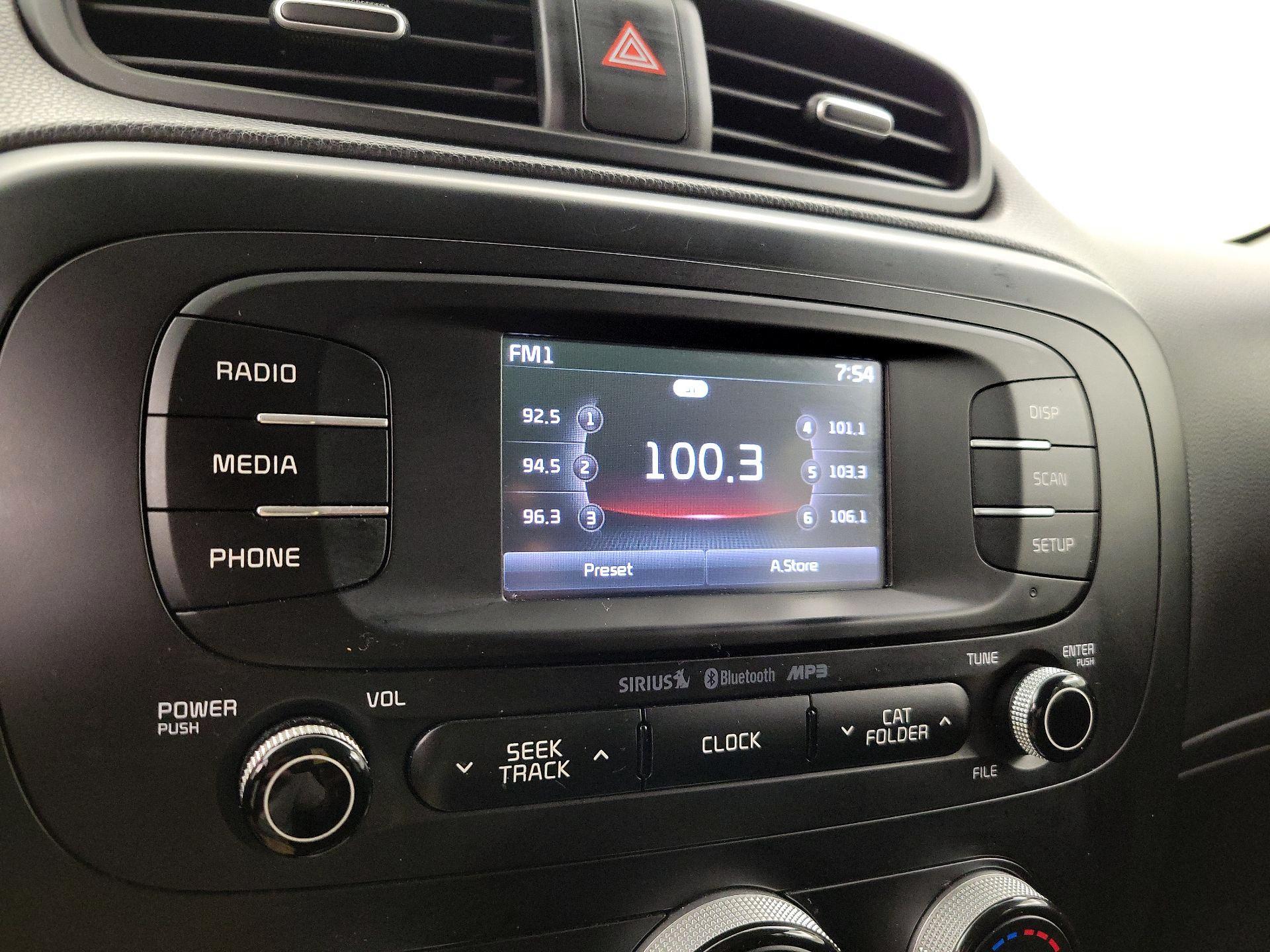 Thumbnail: 2016 Kia Soul - 15