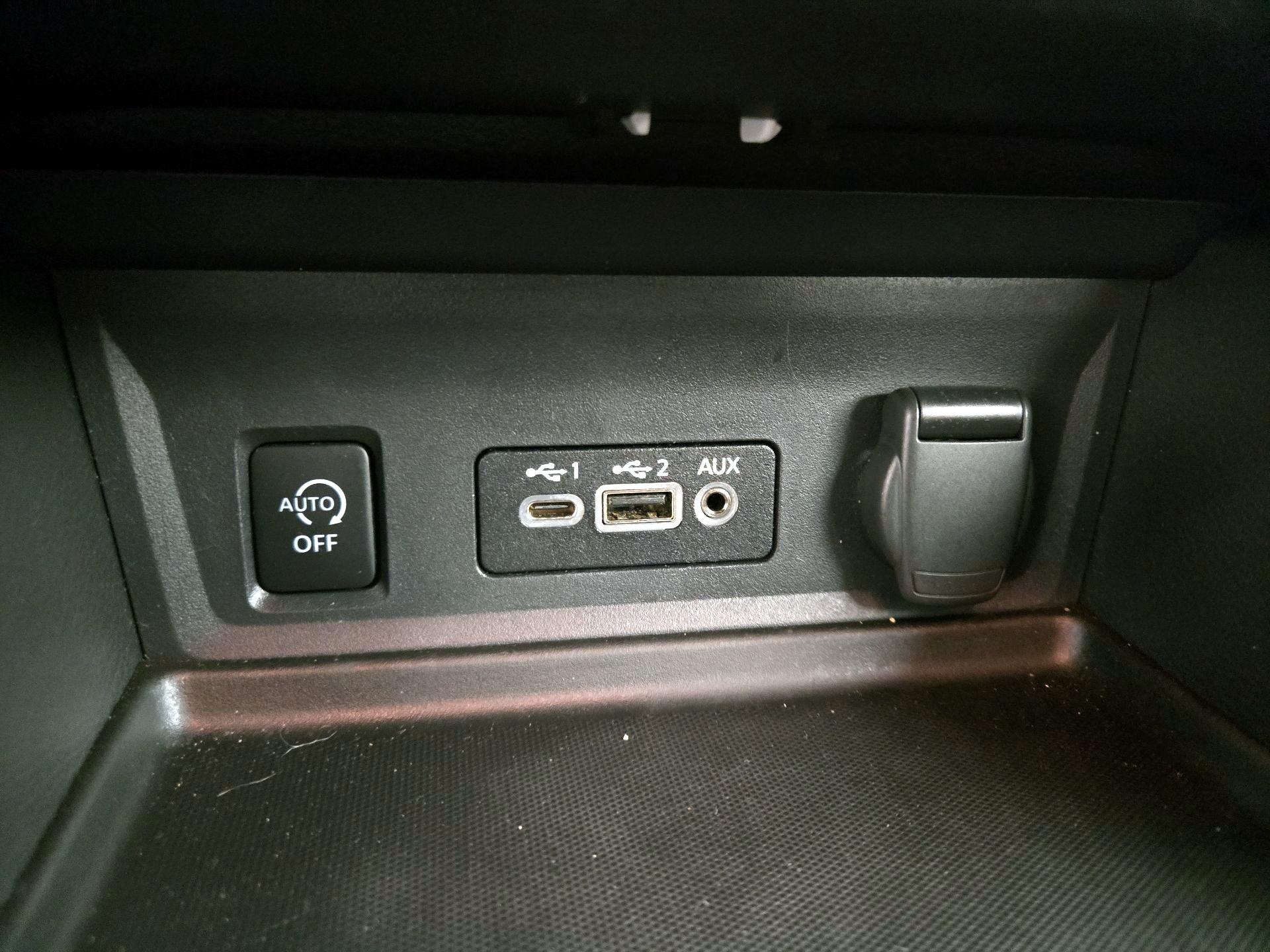 Thumbnail: 2024 Nissan Sentra - 18