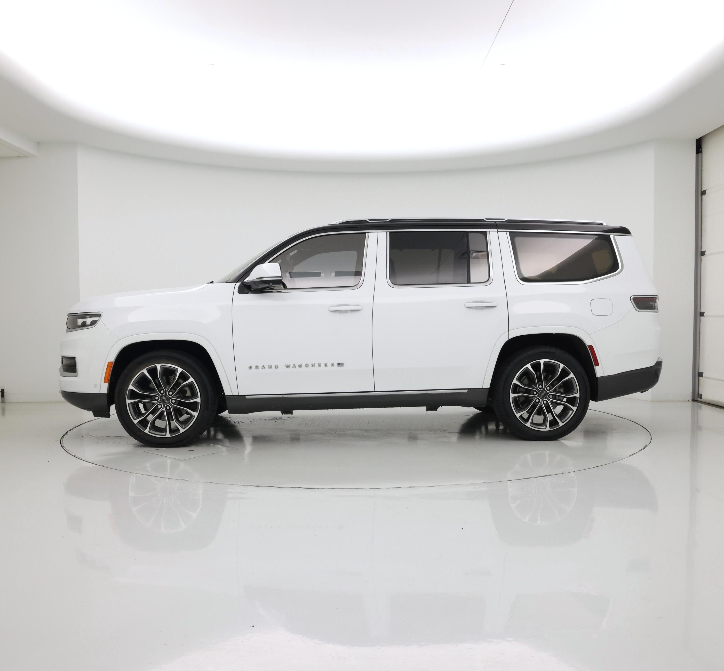 Thumbnail: 2022 Jeep Grand Wagoneer - 3