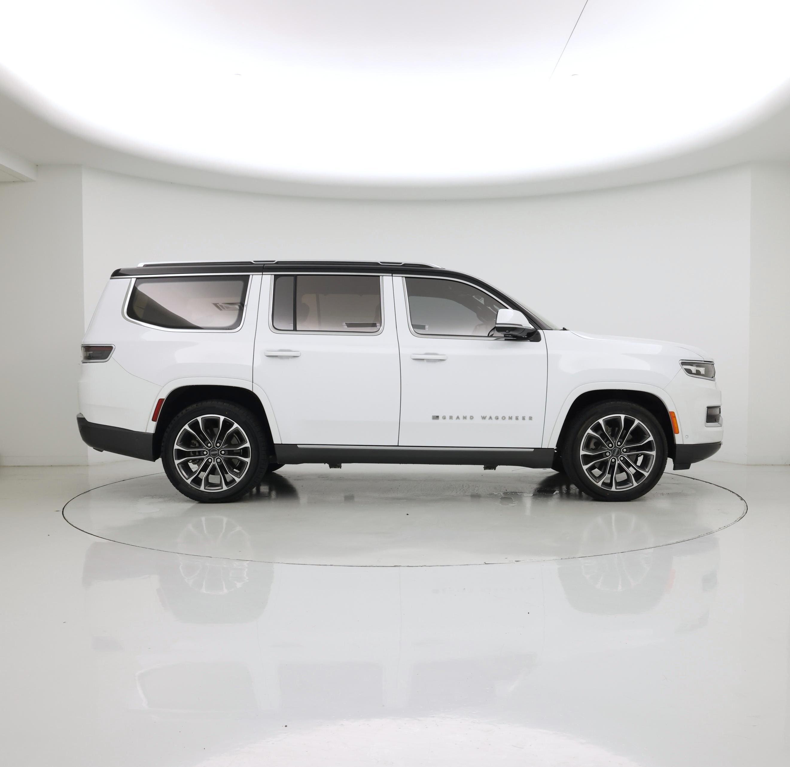 Thumbnail: 2022 Jeep Grand Wagoneer - 7