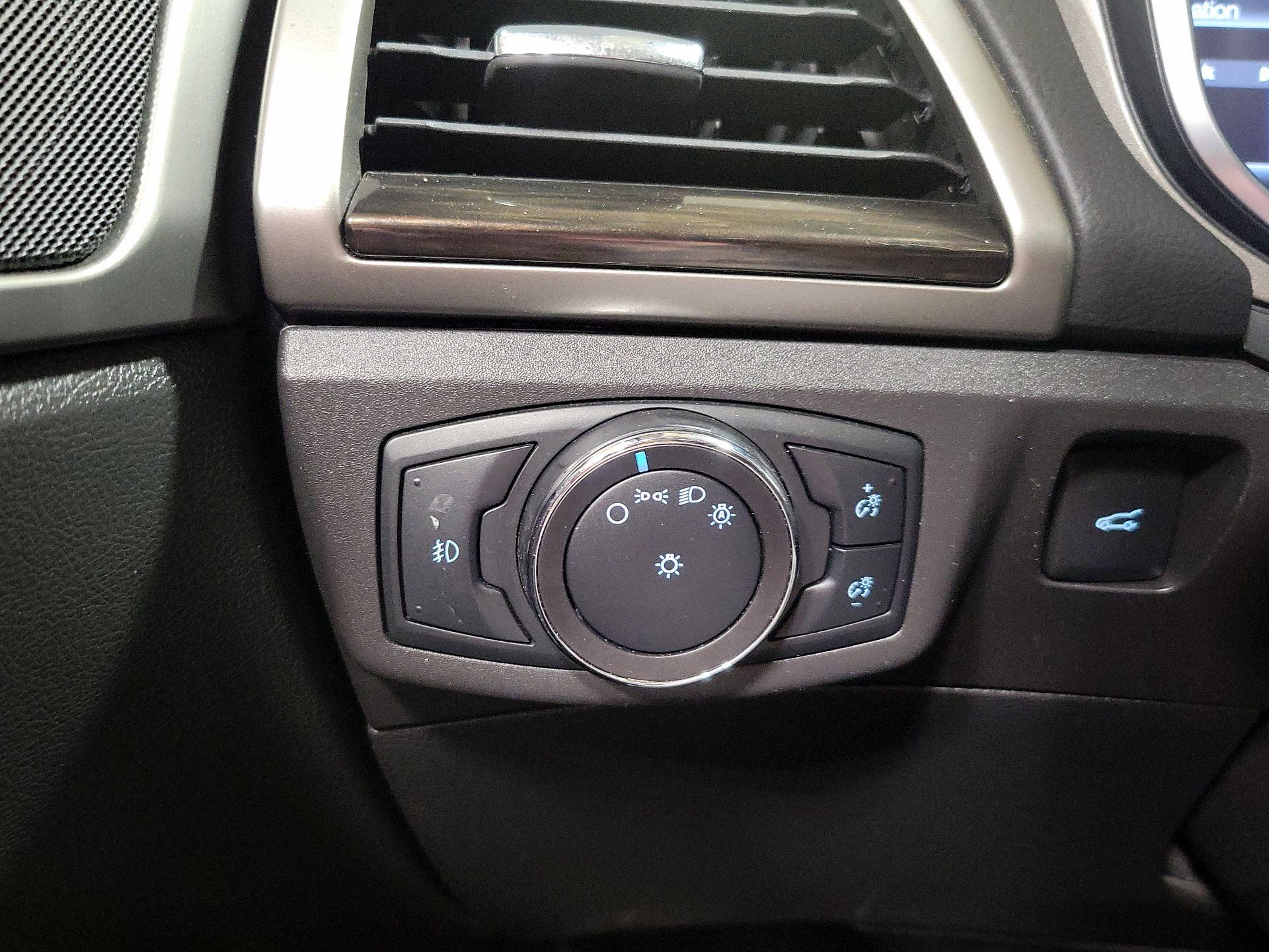 Thumbnail: 2014 Ford Fusion - 13